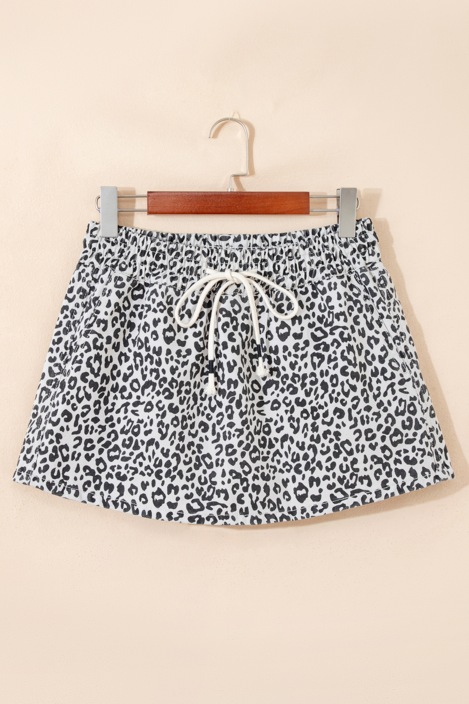 Western Leopard Print Skort for Women – High Waisted Denim Skirt with Tassel Drawstring, Summer Style - Detail View 5 Western Leopard Print Skort for Women – High Waisted Denim Skirt with Tassel Drawstring, Summer Style - Detail View 5