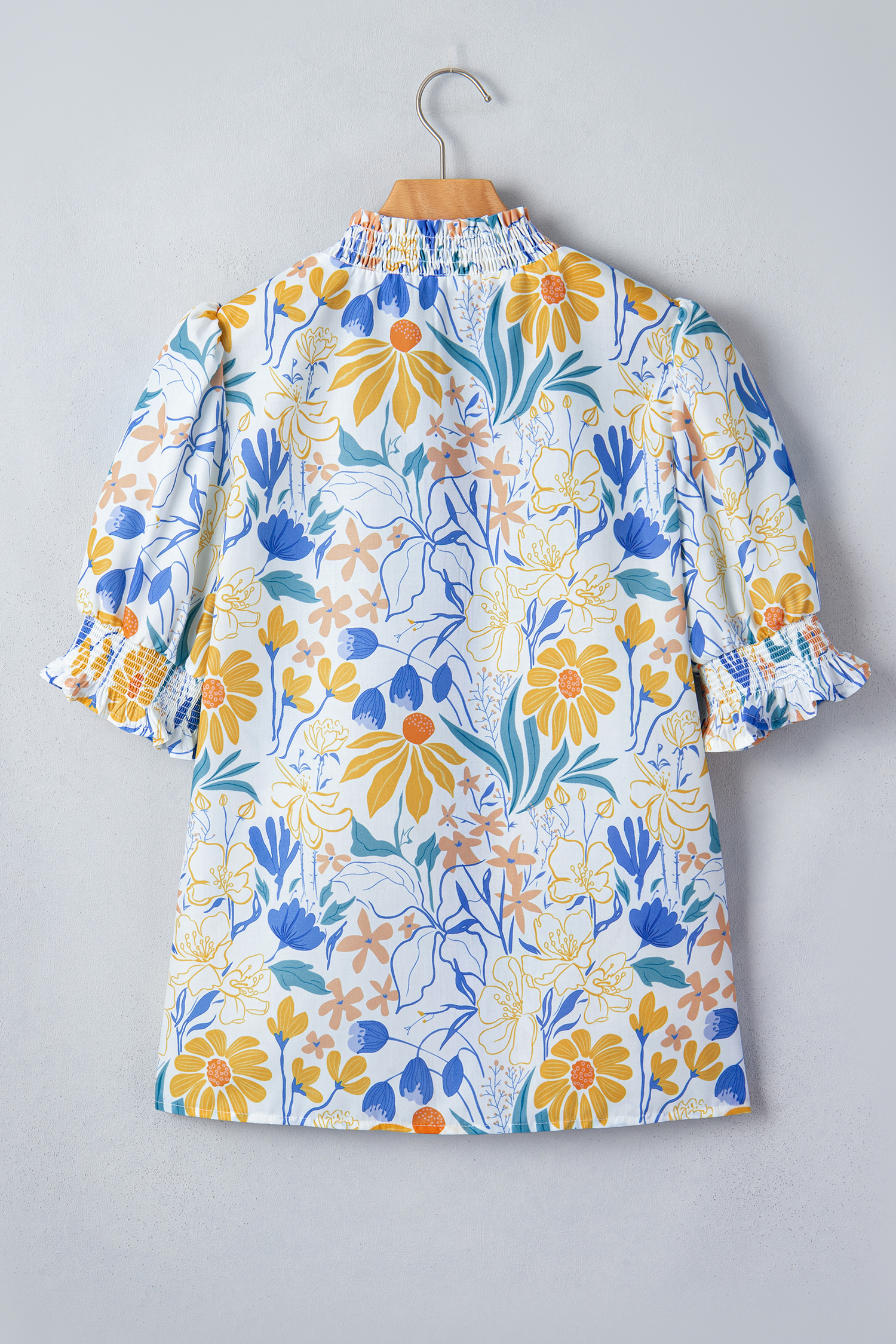 Women's Floral V-Neck Puff Sleeve Blouse – Casual Summer Top - Detail View 7 Women's Floral V-Neck Puff Sleeve Blouse – Casual Summer Top - Detail View 7