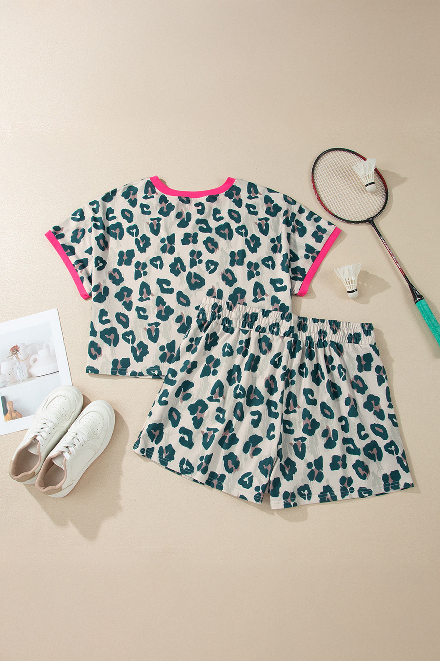 Trendy Women's Leopard Color Block Two-Piece Outfit – Casual Short Sleeve Top and Shorts Set for Daily Wear - Detail View 3 Trendy Women's Leopard Color Block Two-Piece Outfit – Casual Short Sleeve Top and Shorts Set for Daily Wear - Detail View 3