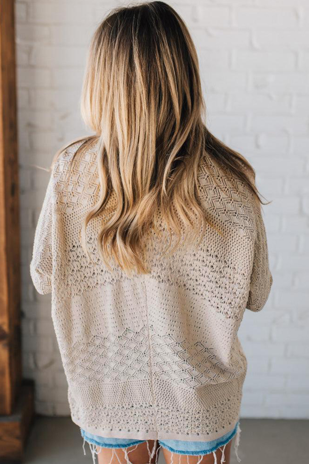 Stylish Jet Stream Cut Out Cardigan for Fall & Autumn - Perfect for Daily Wear - Detail View 2 Stylish Jet Stream Cut Out Cardigan for Fall & Autumn - Perfect for Daily Wear - Detail View 2