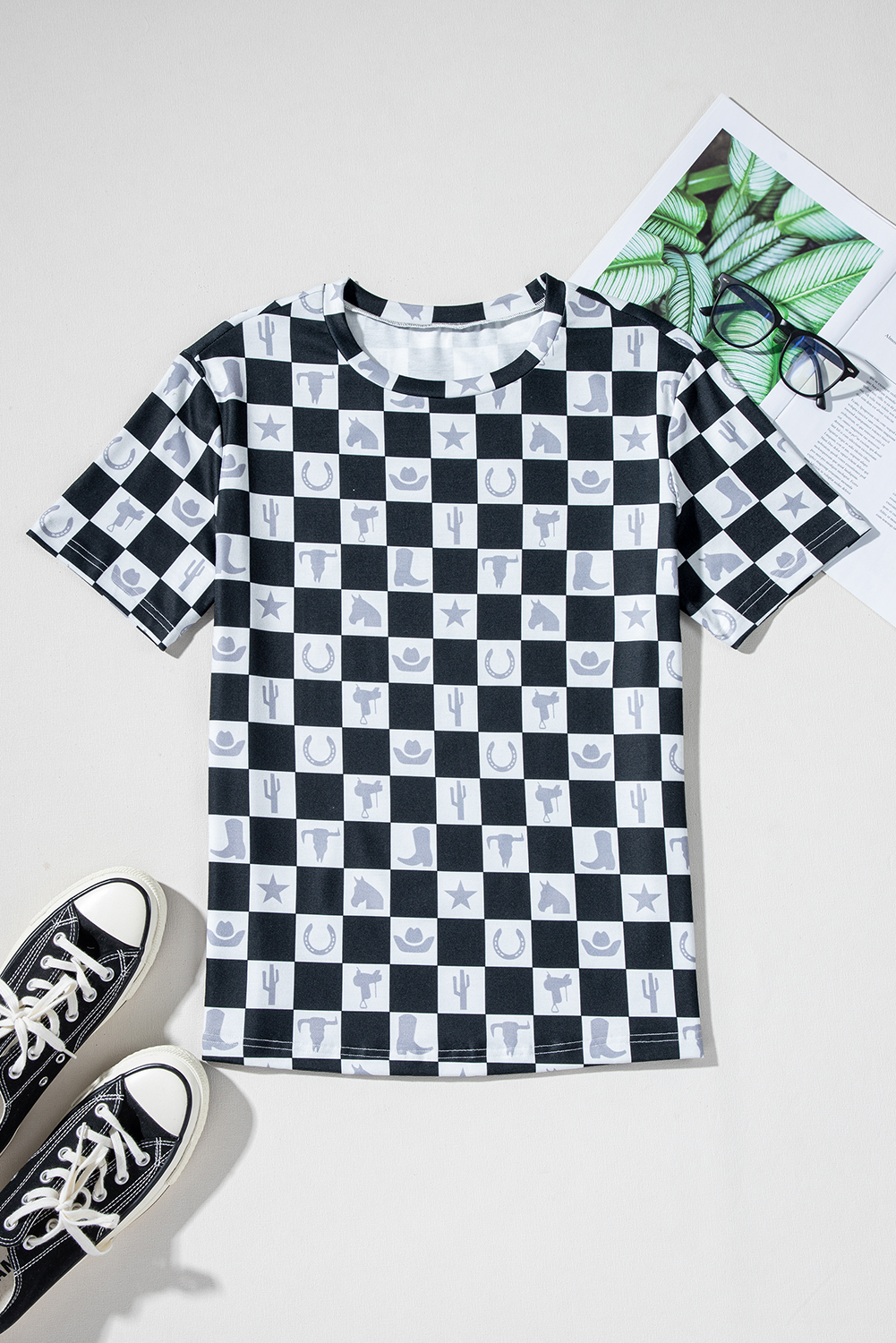 Stylish Longline Checkerboard T-Shirt with Side Slits - Western Print - Detail View 14 Stylish Longline Checkerboard T-Shirt with Side Slits - Western Print - Detail View 14