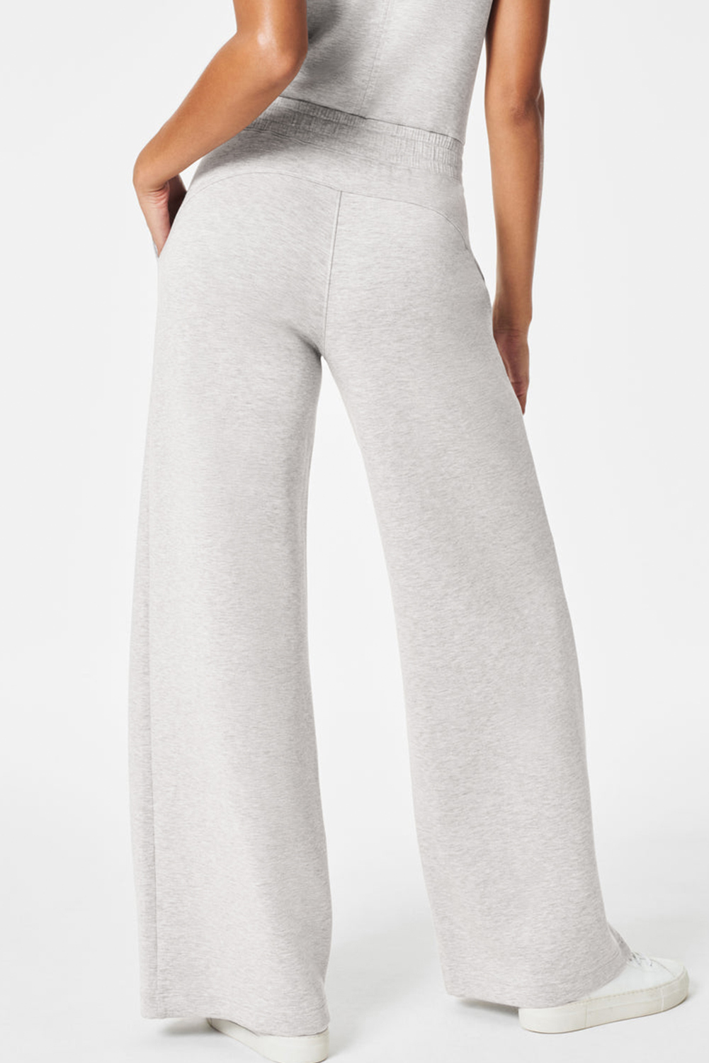 Versatile Solid Color Wide Leg Jumpsuit for Effortless Summer Styling - Detail View 6 Versatile Solid Color Wide Leg Jumpsuit for Effortless Summer Styling - Detail View 6