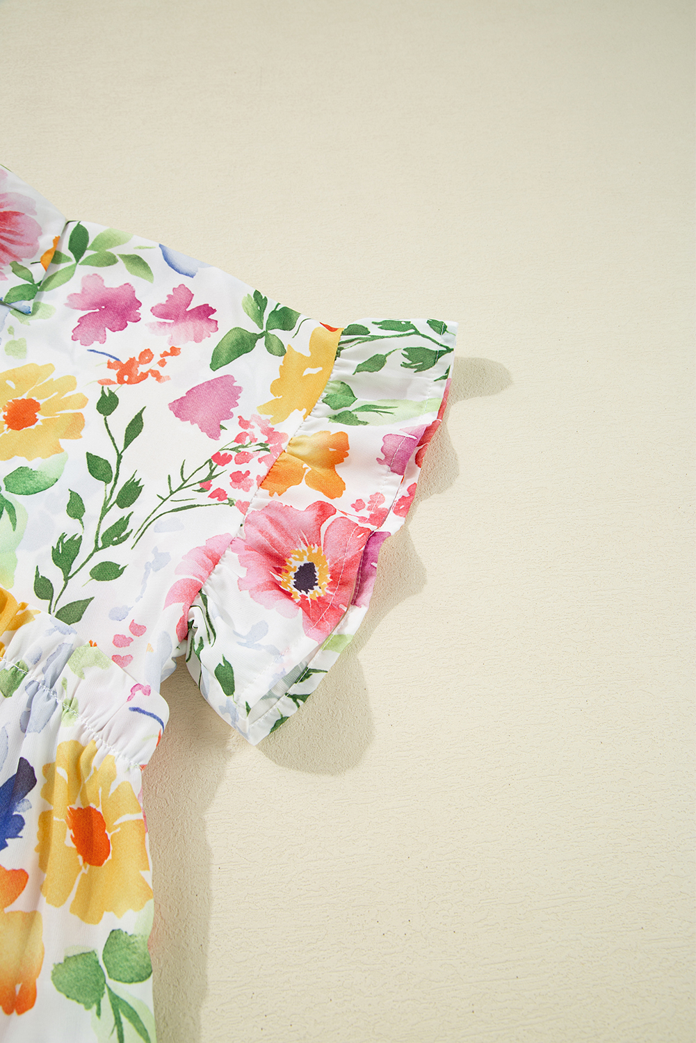 Stylish and Feminine Yellow Floral Blouse with Ruffled Sleeves - Perfect for Summer - Detail View 10 Stylish and Feminine Yellow Floral Blouse with Ruffled Sleeves - Perfect for Summer - Detail View 10