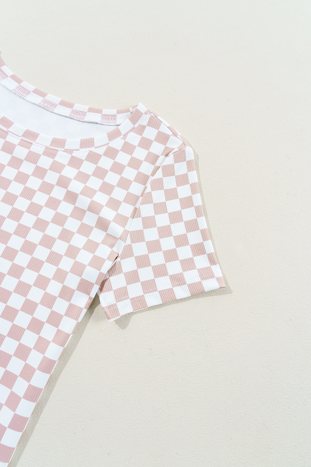 Stylish and Comfortable Ribbed T-Shirt - Pink Checkered Pattern for Summer - Detail View 10 Stylish and Comfortable Ribbed T-Shirt - Pink Checkered Pattern for Summer - Detail View 10