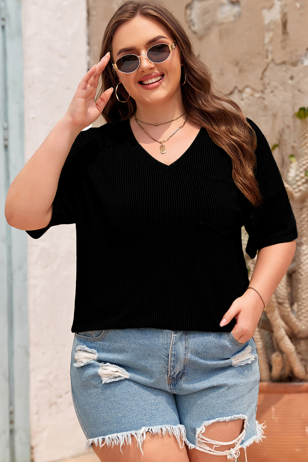 Plus Size Black Textured V-Neck T-Shirt for Women – Comfortable Style with Pocket Detail - Detail View 5 Plus Size Black Textured V-Neck T-Shirt for Women – Comfortable Style with Pocket Detail - Detail View 5