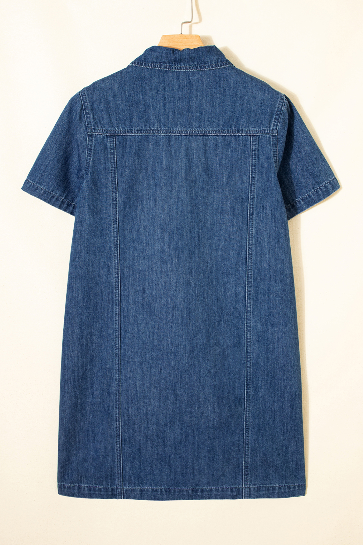 Casual Women's Blue Denim Dress – Short Sleeve Shift Style with Pocket and Zipper for Summer Fun - Detail View 6 Casual Women's Blue Denim Dress – Short Sleeve Shift Style with Pocket and Zipper for Summer Fun - Detail View 6