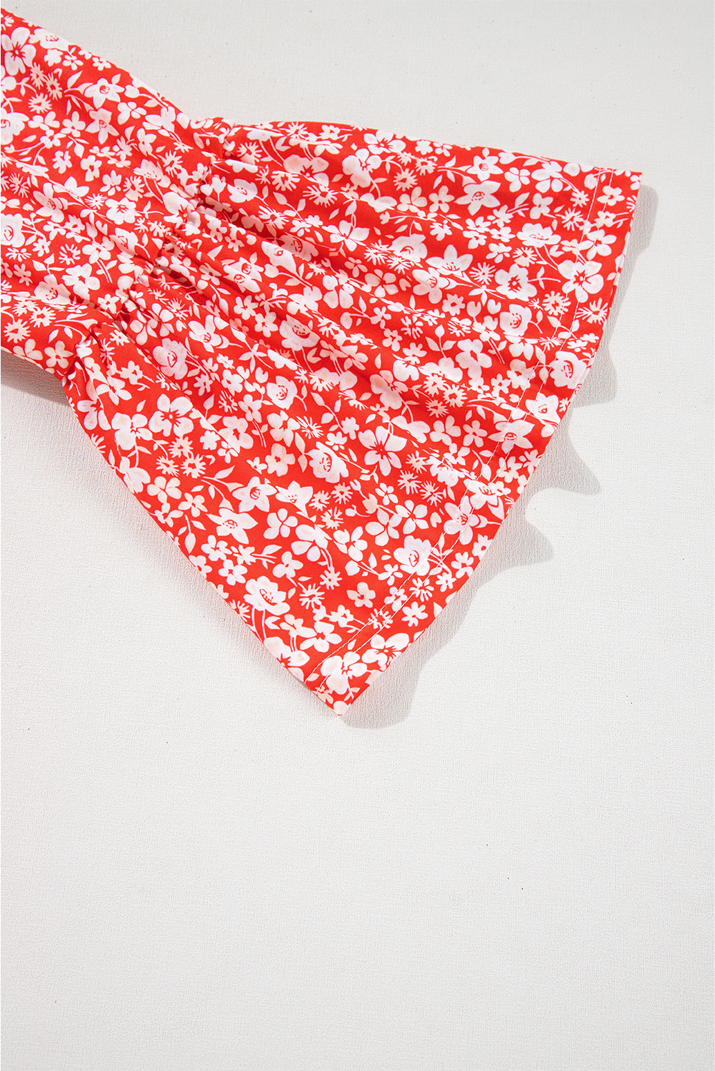 Plus Size Blouse, Women's Top, Red Floral, V Neck, Flared Bracelet Sleeves, Babydoll Design, Casual Wear, Comfortable Fit, Daily Occasion, Elegant Style, Spring Fashion, Shift Silhouette, Ruffle Detail - Detail View 12 Plus Size Blouse, Women's Top, Red Floral, V Neck, Flared Bracelet Sleeves, Babydoll Design, Casual Wear, Comfortable Fit, Daily Occasion, Elegant Style, Spring Fashion, Shift Silhouette, Ruffle Detail - Detail View 12