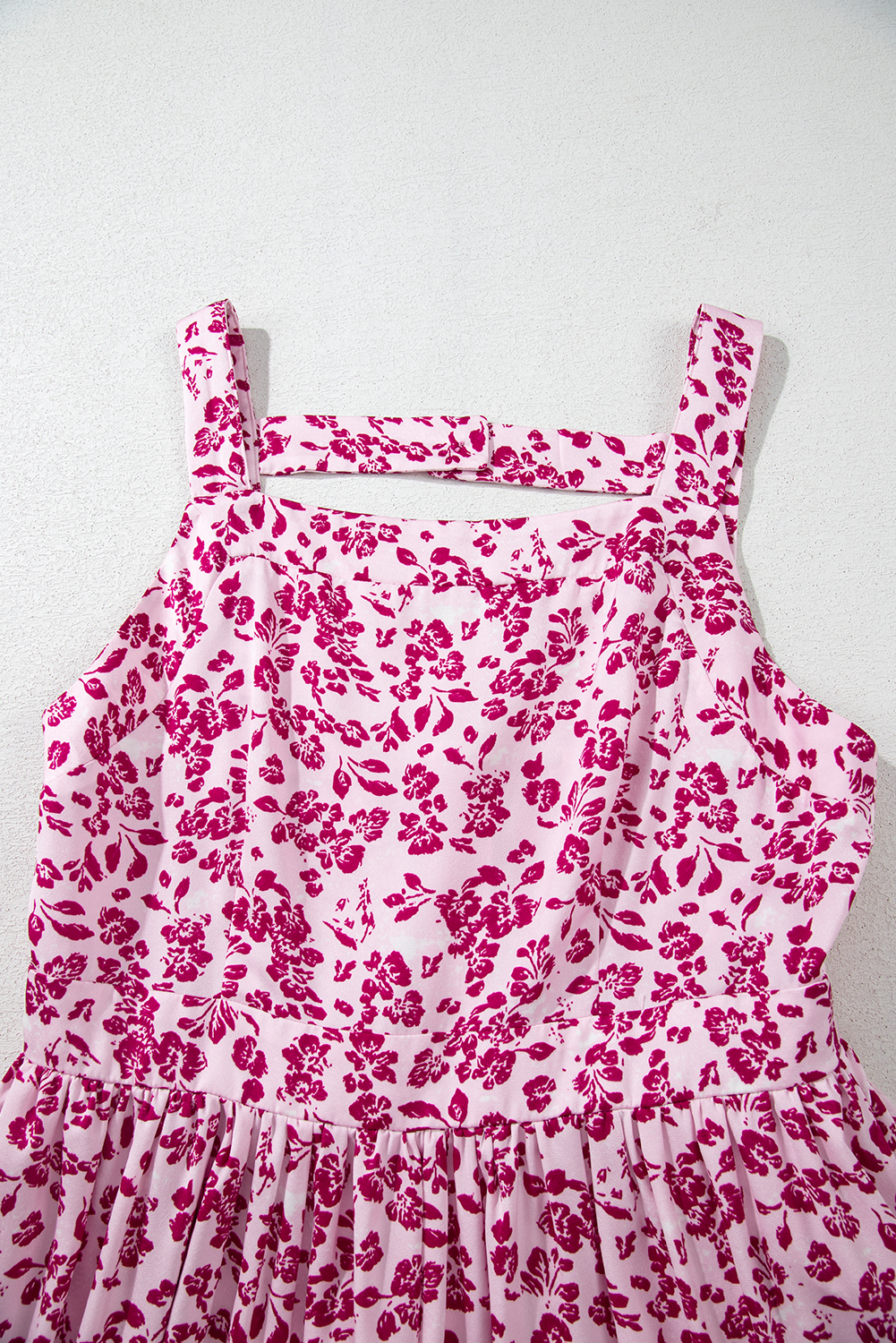 Women's Maxi Dress, Pink Floral, Sleeveless Dress, Empire Waist, Cutout Back, Chic Summer Look, Elegant, Dressy, A-Line Silhouette, Casual Wear, Vacation Dress, High Waist, Floral Pattern, Long Dress, Pocket Detail - Detail View 16 Women's Maxi Dress, Pink Floral, Sleeveless Dress, Empire Waist, Cutout Back, Chic Summer Look, Elegant, Dressy, A-Line Silhouette, Casual Wear, Vacation Dress, High Waist, Floral Pattern, Long Dress, Pocket Detail - Detail View 16