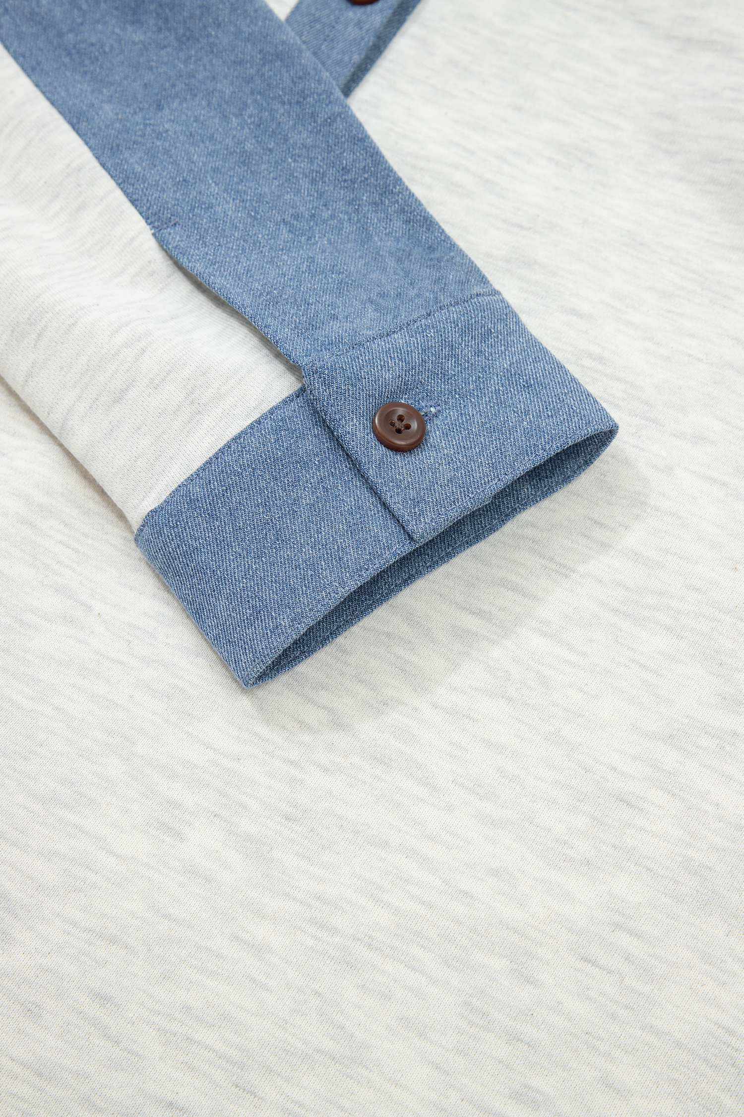Stylish Light Grey Denim Patchwork Top with Buttoned Polo Collar – Perfect for Autumn Days - Detail View 8 Stylish Light Grey Denim Patchwork Top with Buttoned Polo Collar – Perfect for Autumn Days - Detail View 8
