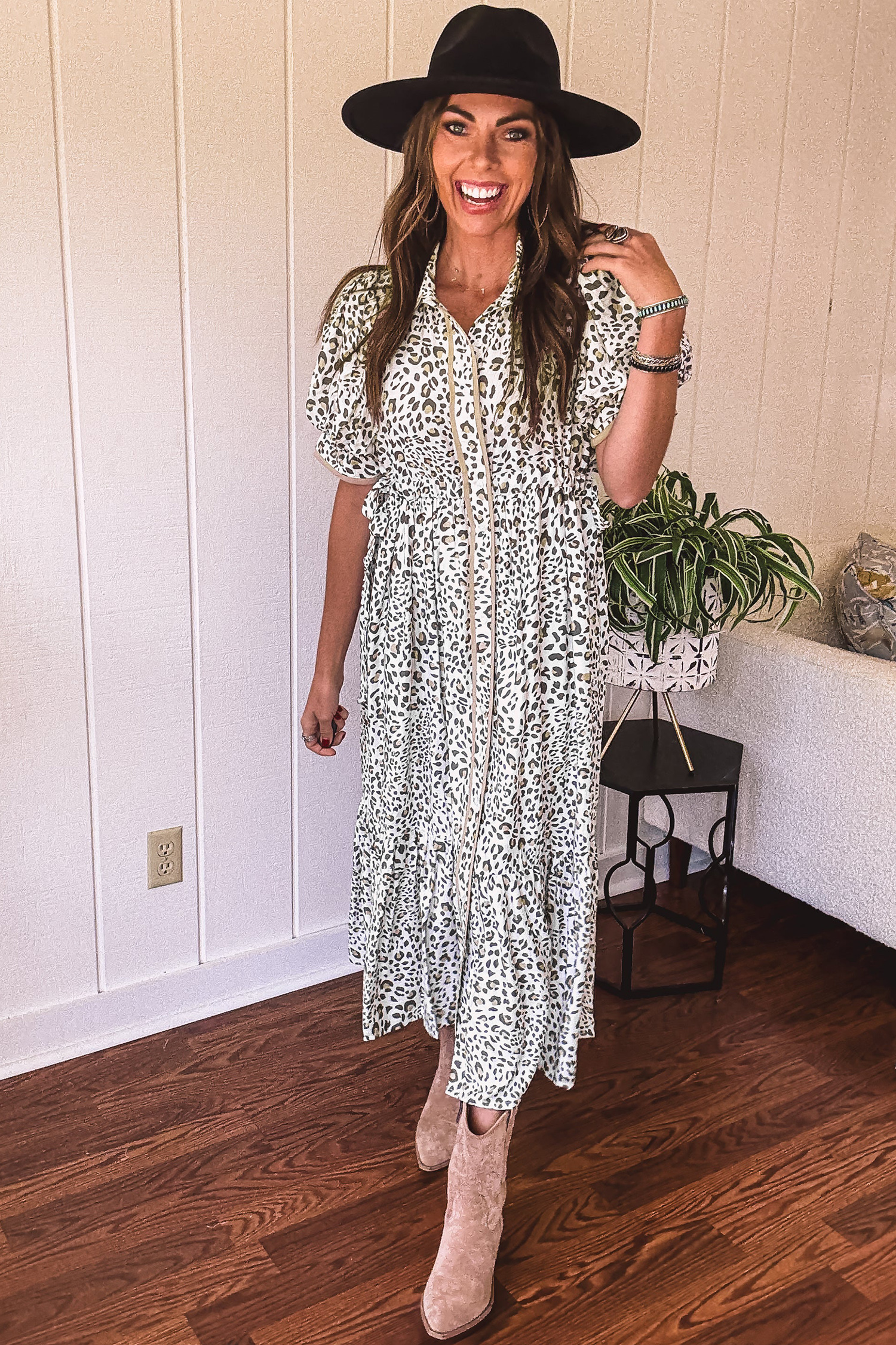 Chic White Leopard Print Summer Dress – High Waist Short Sleeve Midi with Button Details for Vacation Wear - Detail View 15 Chic White Leopard Print Summer Dress – High Waist Short Sleeve Midi with Button Details for Vacation Wear - Detail View 15