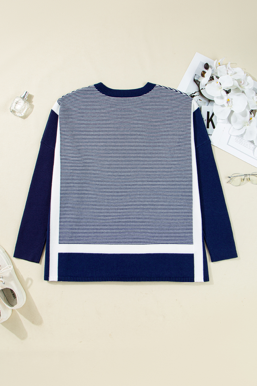 Casual Long Sleeve Patchwork Tunic Sweater - Stylish Color Block Design - Detail View 6 Casual Long Sleeve Patchwork Tunic Sweater - Stylish Color Block Design - Detail View 6