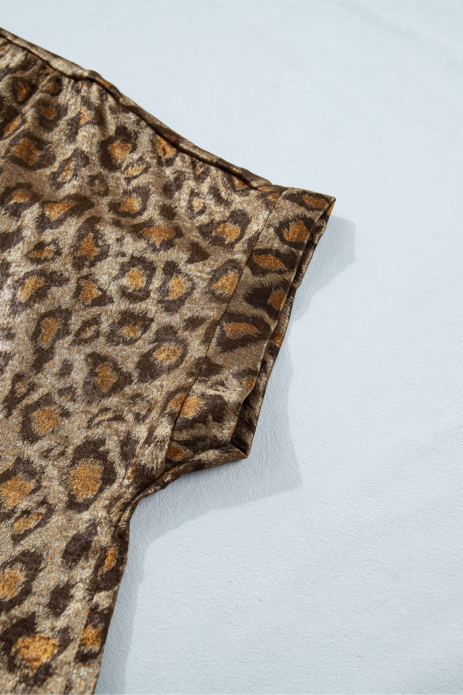 Gold Leopard Print Dolman Shirt for Women – Stylish Plus Size V-Neck Casual Summer Blouse - Detail View 8 Gold Leopard Print Dolman Shirt for Women – Stylish Plus Size V-Neck Casual Summer Blouse - Detail View 8