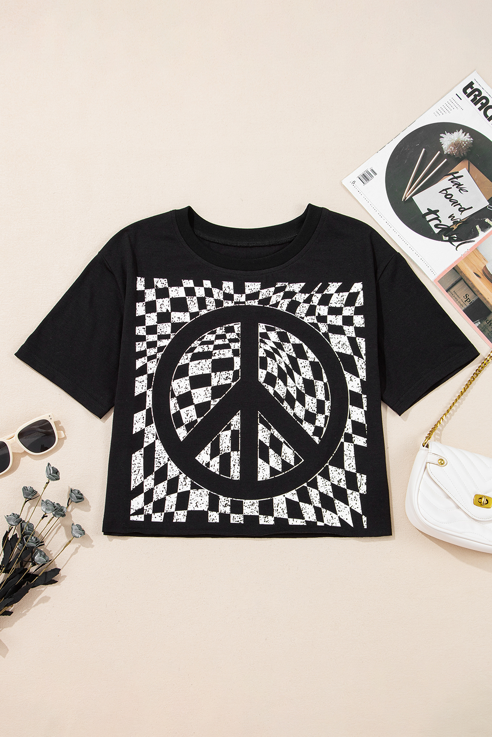 Casual Women's Short Sleeve T-Shirt - Checkerboard Pattern for Daily Wear - Detail View 11 Casual Women's Short Sleeve T-Shirt - Checkerboard Pattern for Daily Wear - Detail View 11