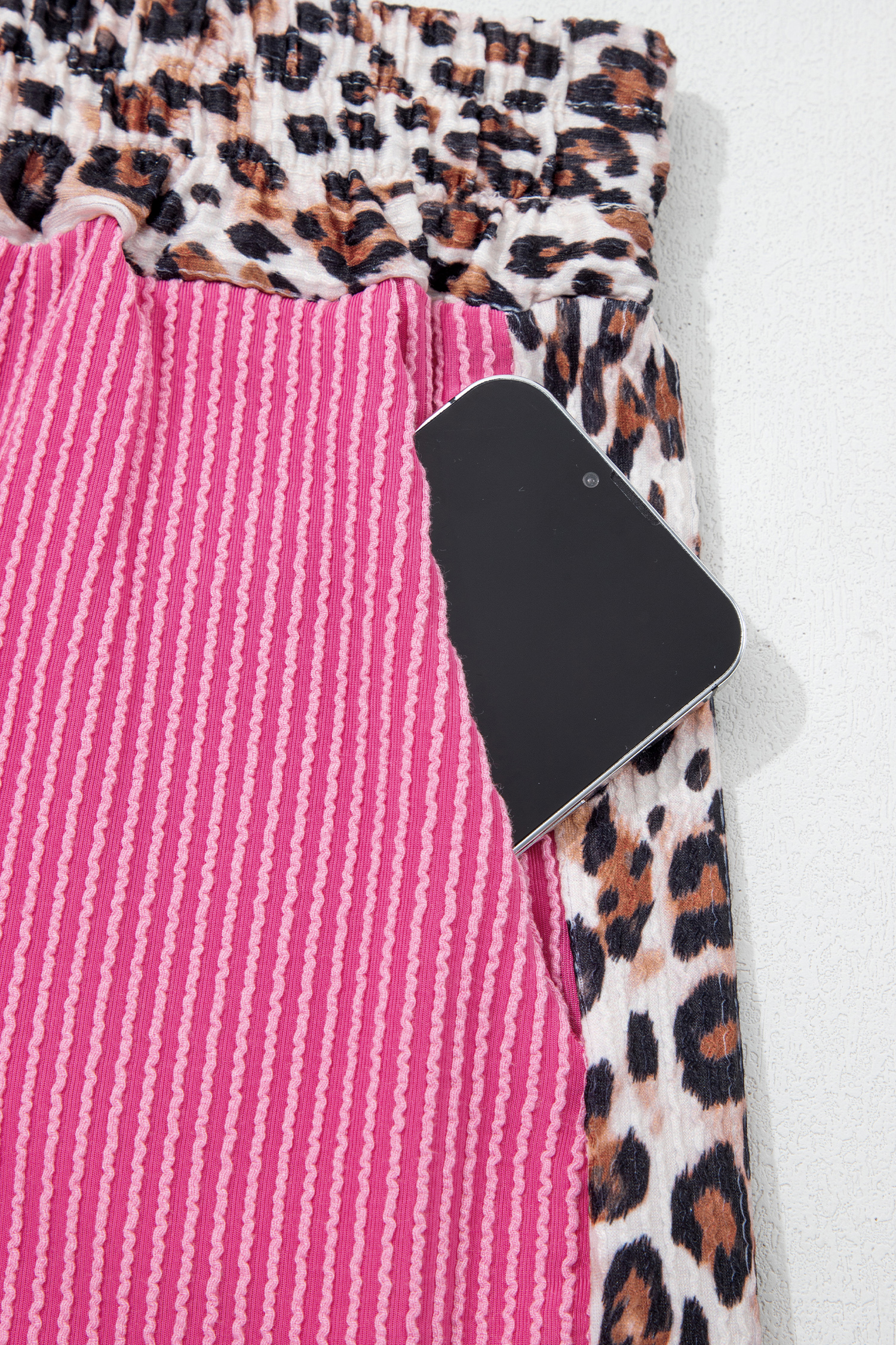 Women's Casual Ribbed Short Set – Sachet Pink with Leopard Trim, Soft Polyester Blend for Summer Loungewear - Detail View 12 Women's Casual Ribbed Short Set – Sachet Pink with Leopard Trim, Soft Polyester Blend for Summer Loungewear - Detail View 12