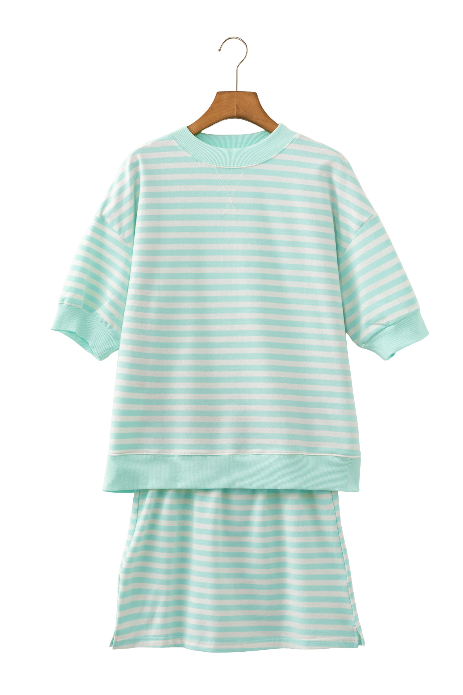 Green Striped Summer Lounge Set, Relaxed Round Neck Outfit - Detail View 2 Green Striped Summer Lounge Set, Relaxed Round Neck Outfit - Detail View 2
