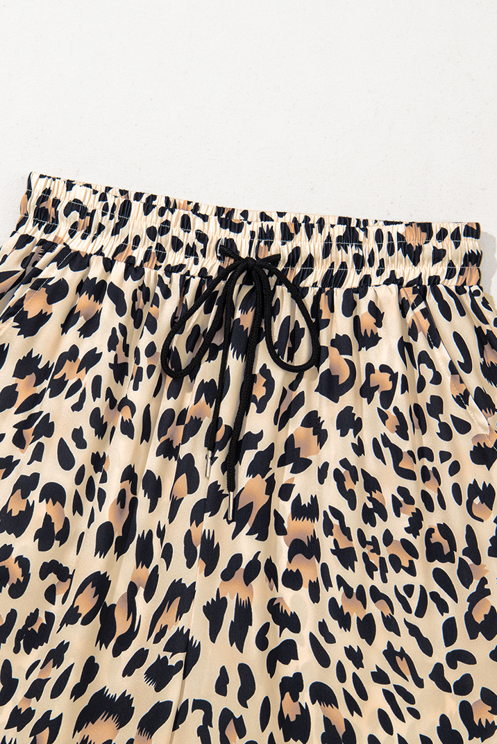 Stylish and Comfortable Women's Parchment Leopard Pants for Daily Wear - Detail View 11 Stylish and Comfortable Women's Parchment Leopard Pants for Daily Wear - Detail View 11