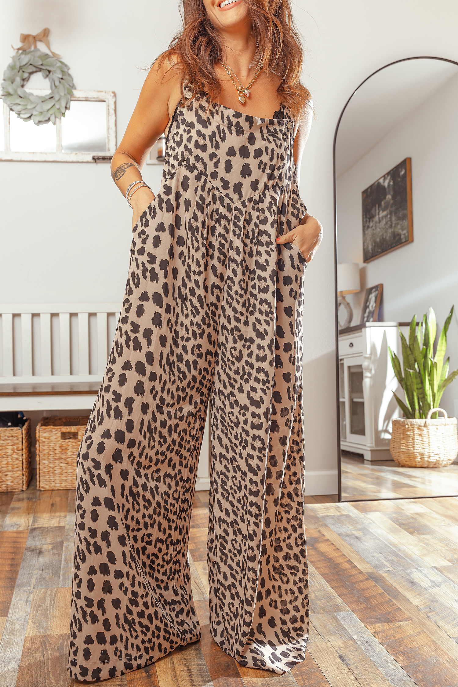 Women's Sleeveless Leopard Jumpsuit, Summer Wide Leg Romper - Detail View 8 Women's Sleeveless Leopard Jumpsuit, Summer Wide Leg Romper - Detail View 8