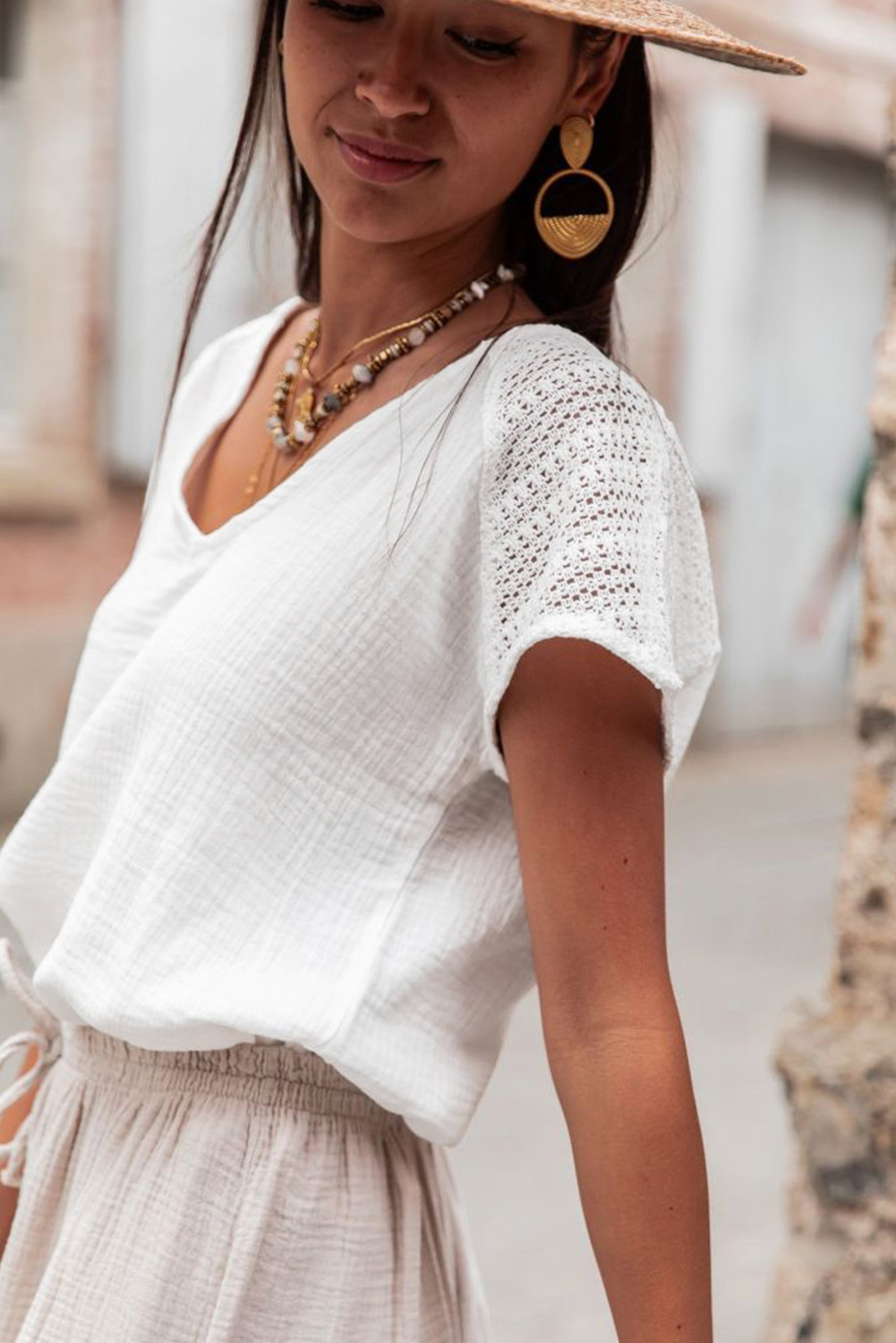 Fashionable Short Sleeve Button Back T-Shirt - Perfect for Summer Outings and Daily Wear - Detail View 7 Fashionable Short Sleeve Button Back T-Shirt - Perfect for Summer Outings and Daily Wear - Detail View 7