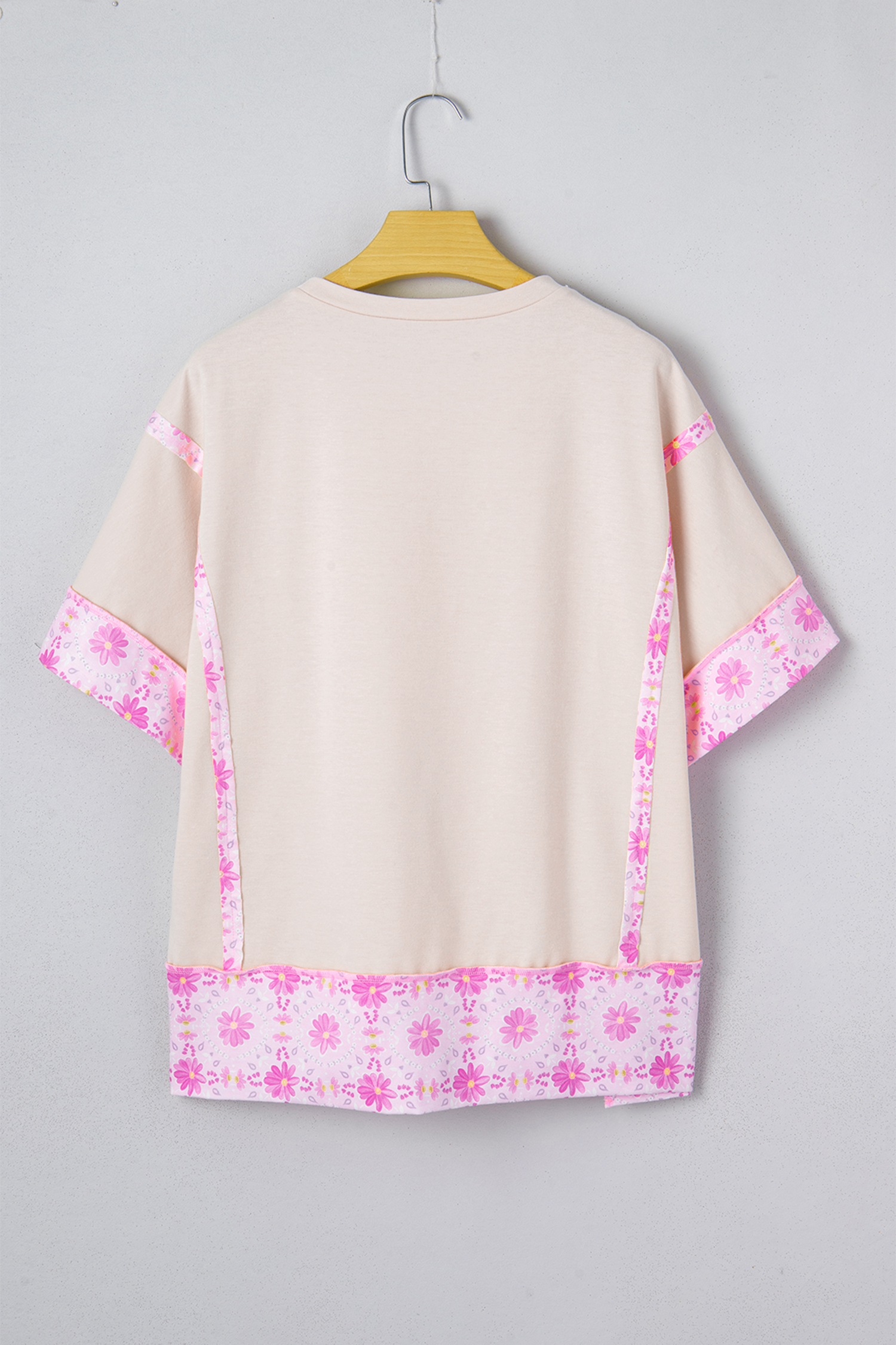 Women's Apricot Daisy Floral Bow T-Shirt – Casual Patchwork Loose Short Sleeve Top - Detail View 7 Women's Apricot Daisy Floral Bow T-Shirt – Casual Patchwork Loose Short Sleeve Top - Detail View 7