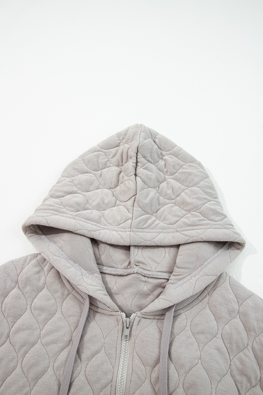 Plus Size Gray Quilted Quarter Zip Hoodie for Women – Cozy and Stylish Winter Essential - Detail View 10 Plus Size Gray Quilted Quarter Zip Hoodie for Women – Cozy and Stylish Winter Essential - Detail View 10