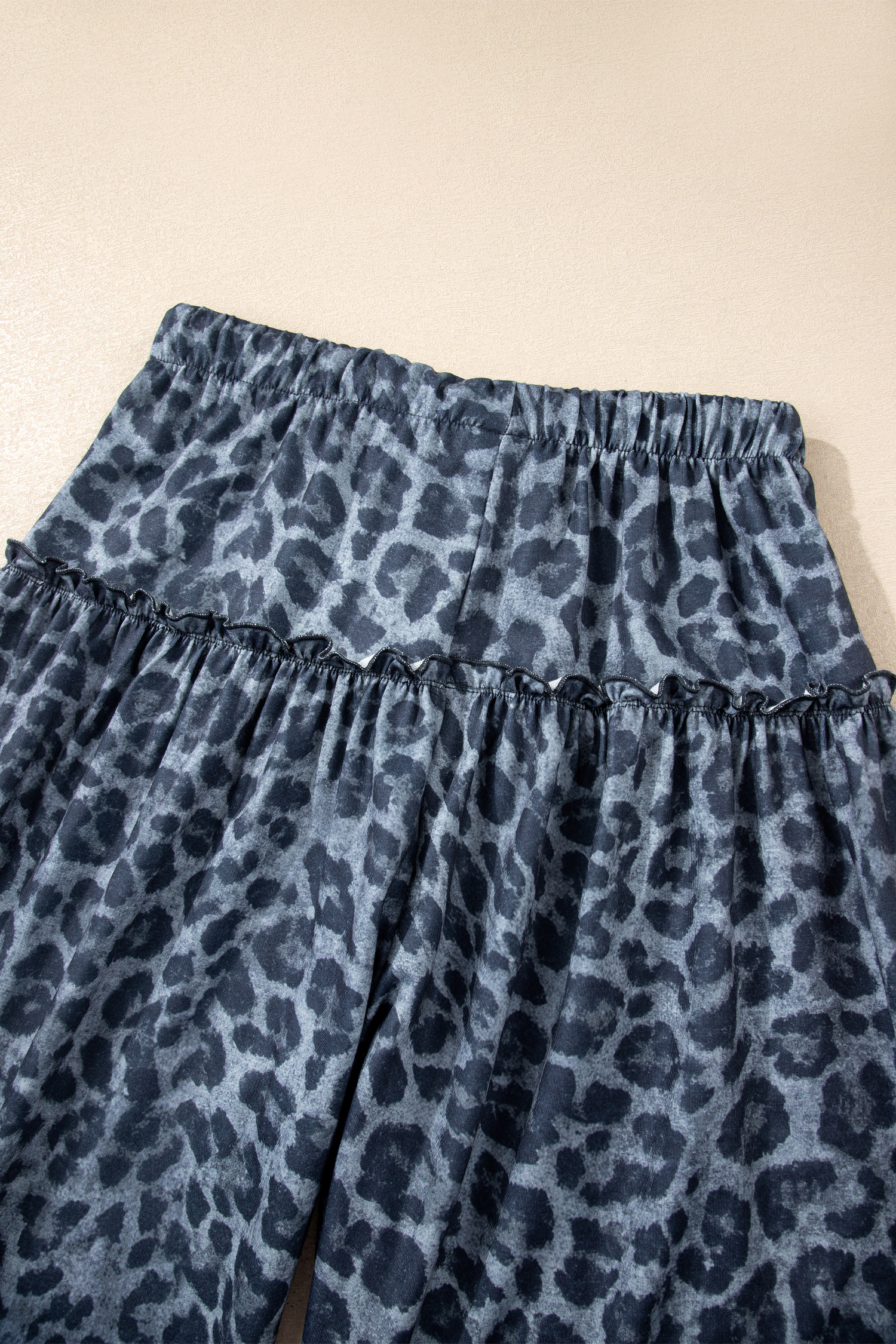 Trendy Gray Leopard Print Wide Leg Pants with Drawstring – Perfect for Everyday Casual Outfits - Detail View 6 Trendy Gray Leopard Print Wide Leg Pants with Drawstring – Perfect for Everyday Casual Outfits - Detail View 6