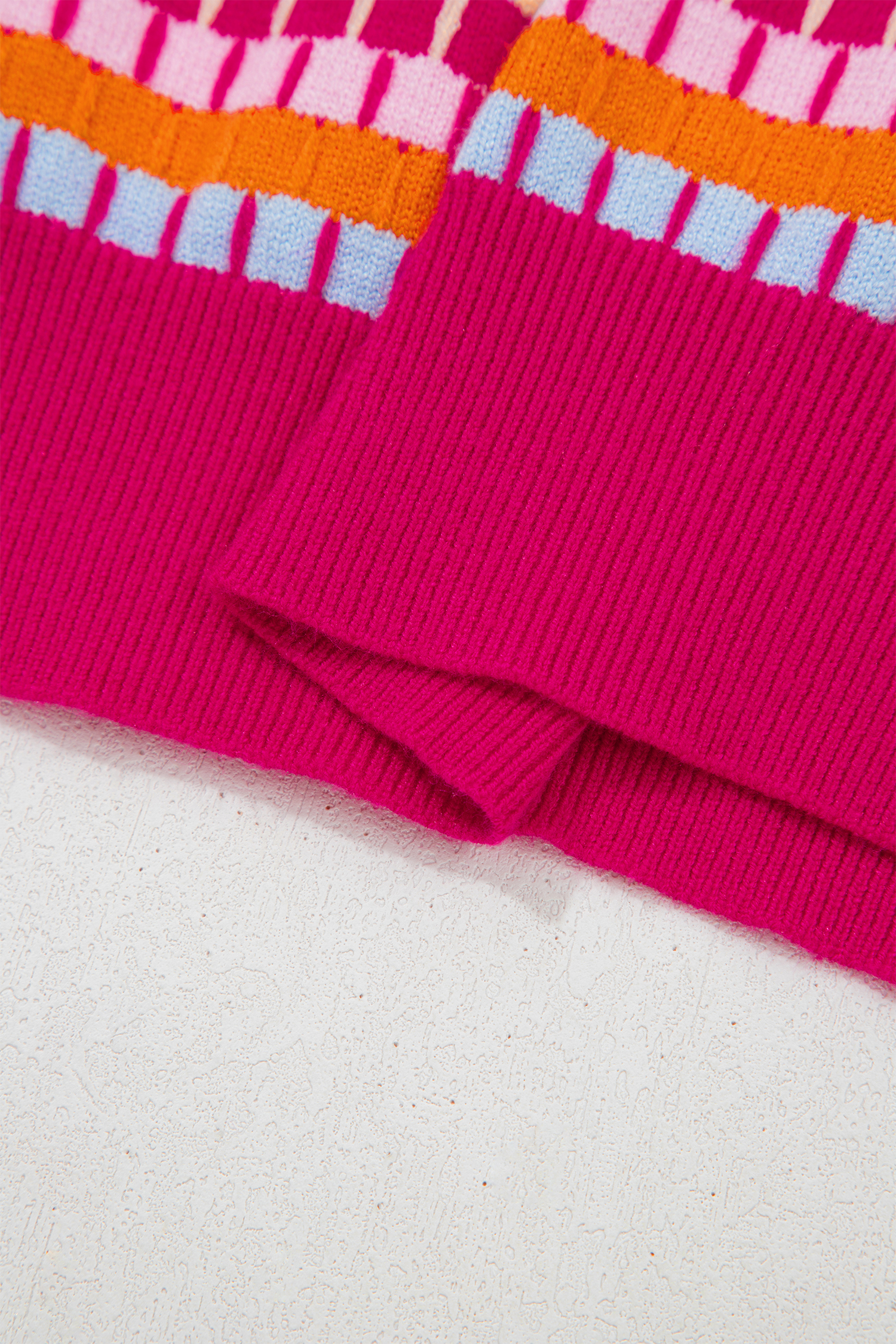 Casual Abstract Print Short Sleeve Knit Sweater – Comfortable Rose Red Summer Tee for Women - Detail View 8 Casual Abstract Print Short Sleeve Knit Sweater – Comfortable Rose Red Summer Tee for Women - Detail View 8