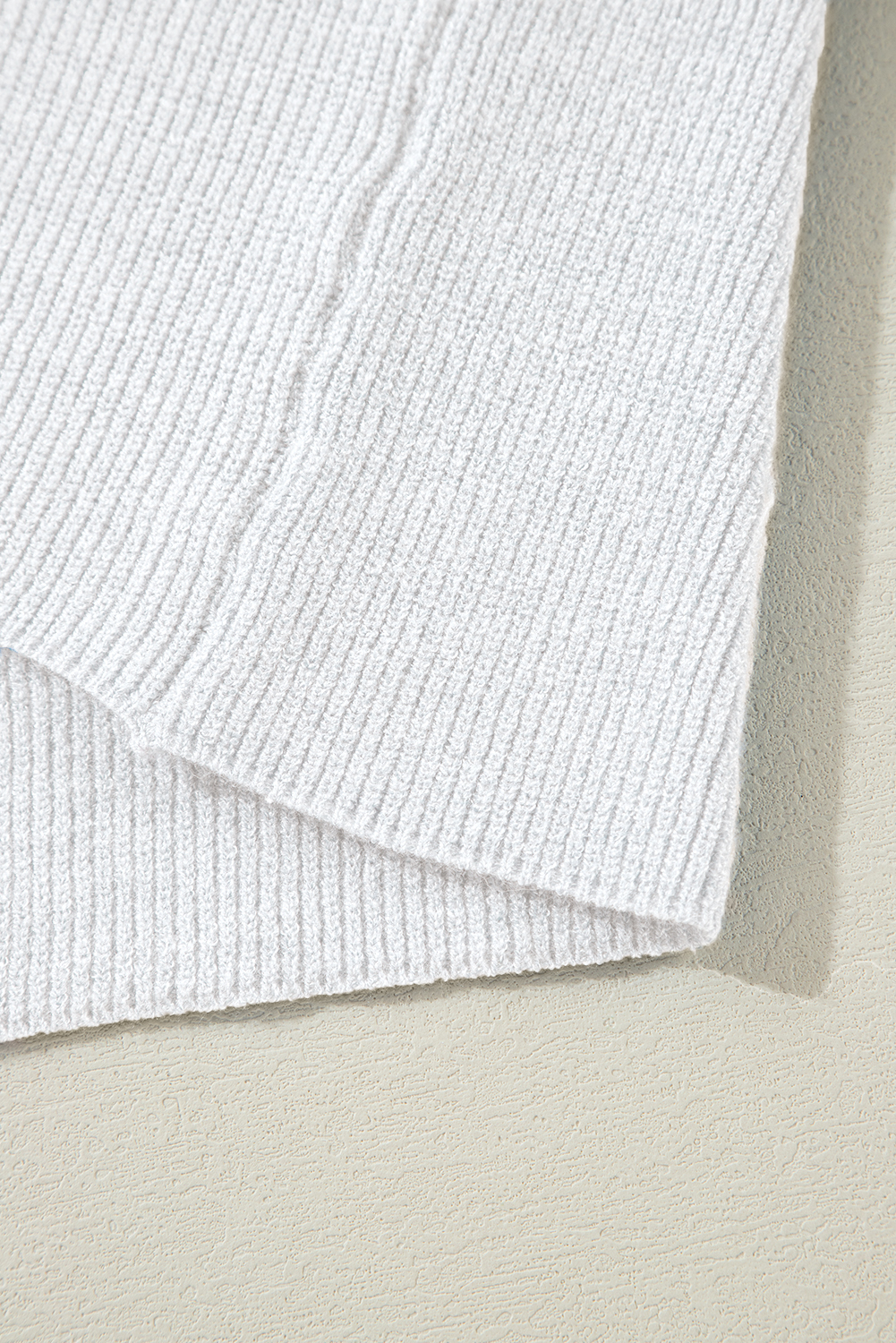 Chic and Versatile Women’s Basic Cardigan - Solid White, Ideal for Autumn Layering - Detail View 15 Chic and Versatile Women’s Basic Cardigan - Solid White, Ideal for Autumn Layering - Detail View 15