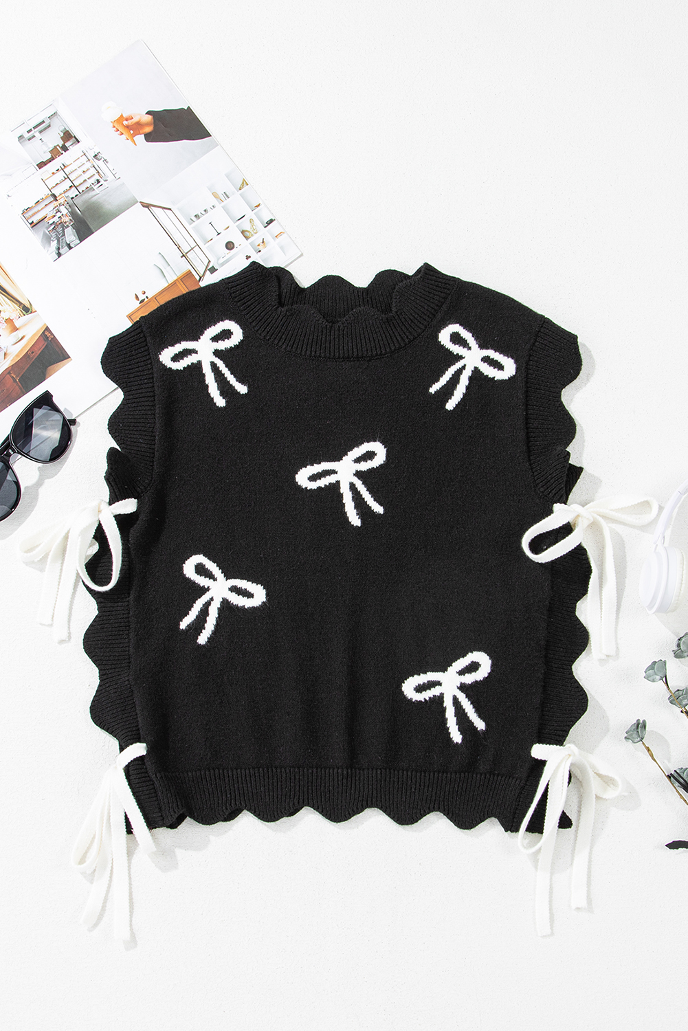 Stylish Casual Short Sleeve Top - Scalloped Hem for Custom Fit - Detail View 7 Stylish Casual Short Sleeve Top - Scalloped Hem for Custom Fit - Detail View 7