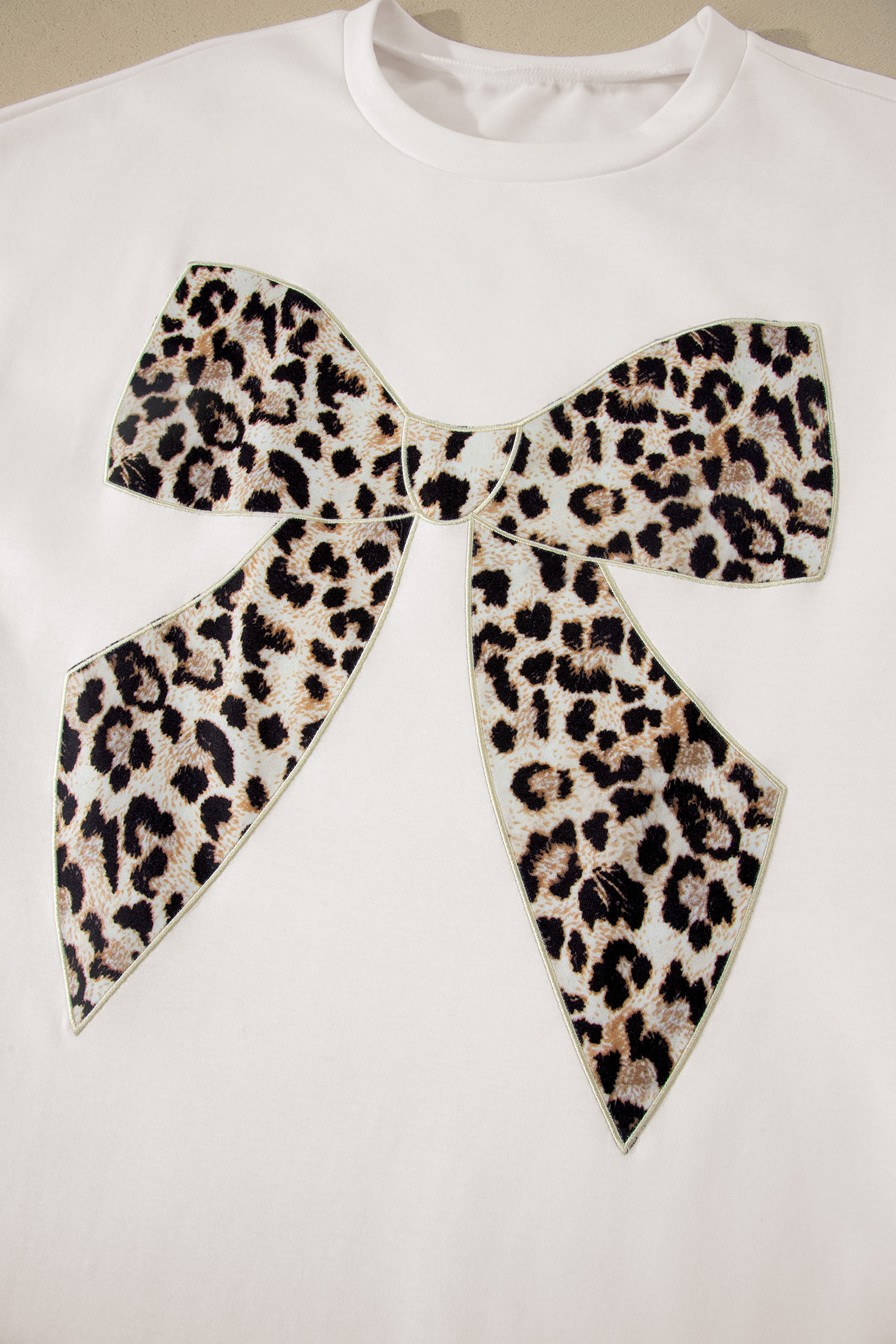 Western Style Women's Leopard Bow T-Shirt Long Dress – Comfortable Cotton Blend Vacation Outfit Gift - Detail View 9 Western Style Women's Leopard Bow T-Shirt Long Dress – Comfortable Cotton Blend Vacation Outfit Gift - Detail View 9