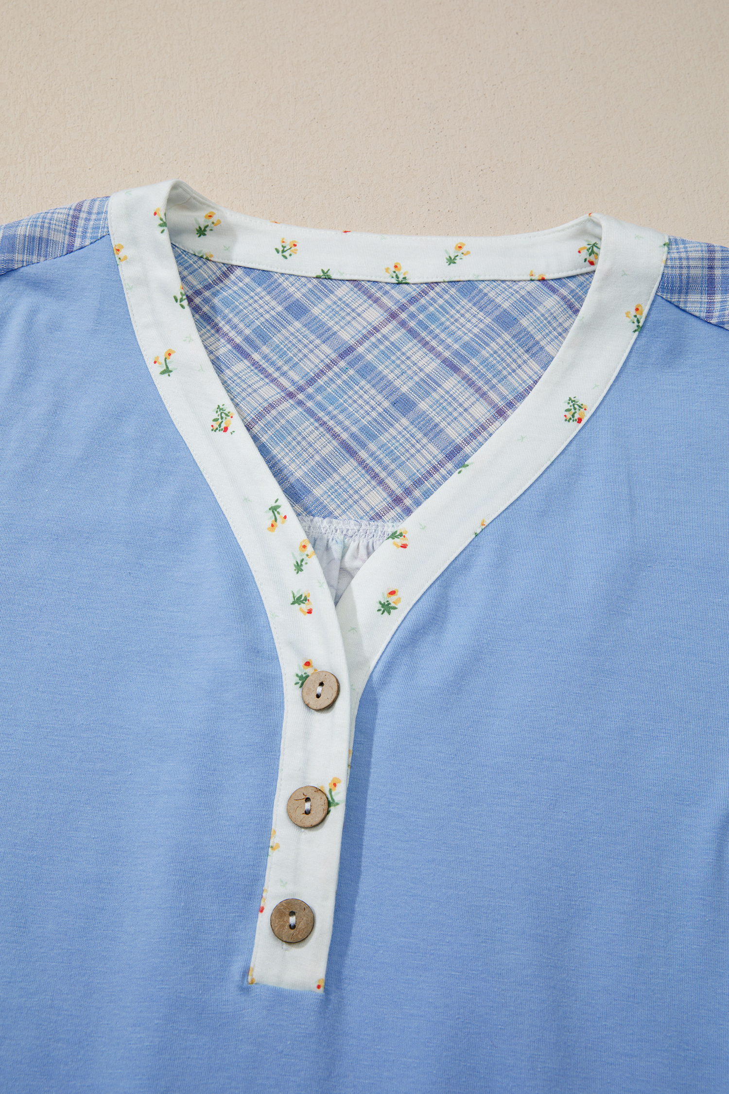 Trendy Color Block Plaid Blouse for Women – Beau Blue Bubble Sleeve Design for Everyday Elegance - Detail View 6 Trendy Color Block Plaid Blouse for Women – Beau Blue Bubble Sleeve Design for Everyday Elegance - Detail View 6