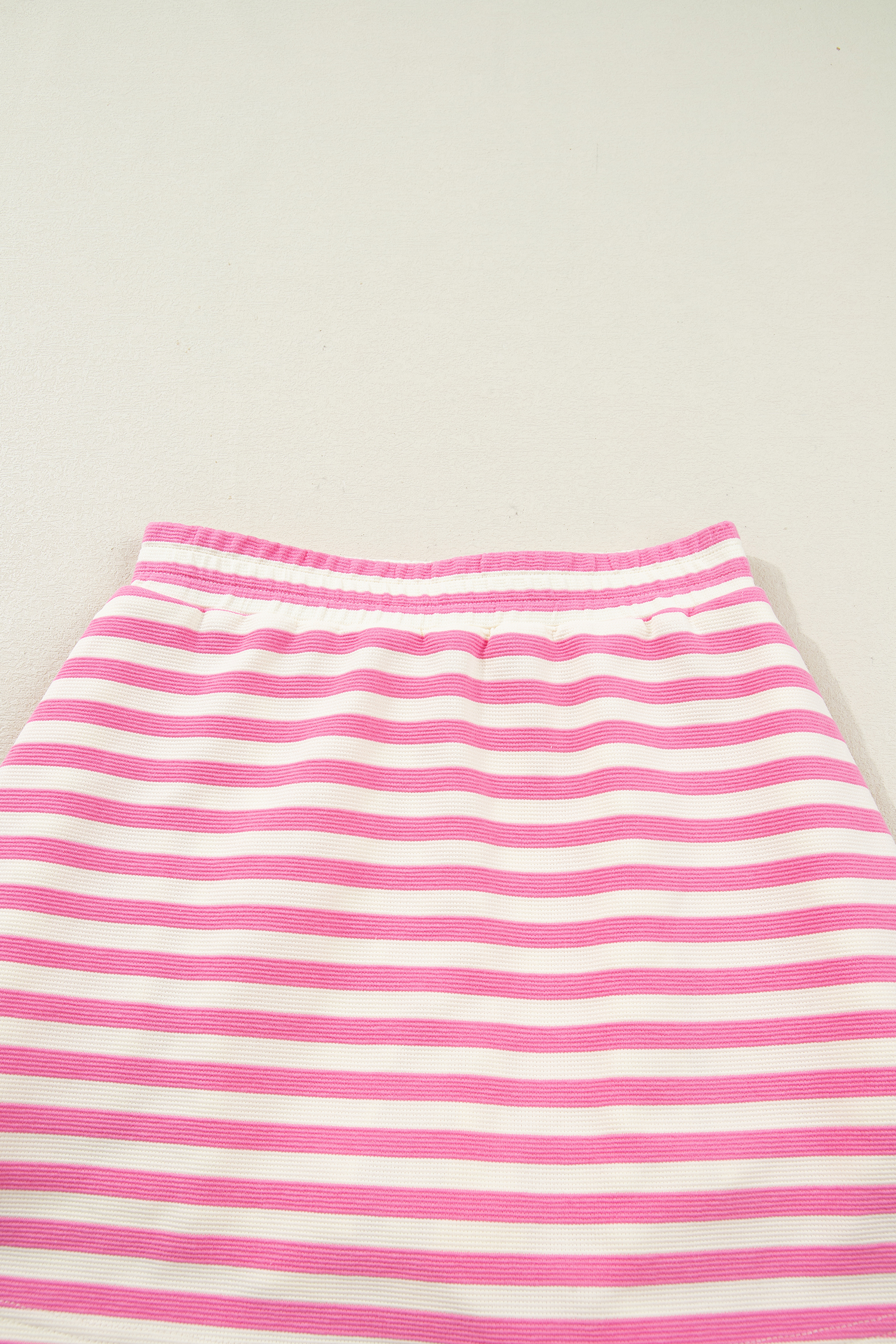 Casual Sleeveless Striped Skort Set for Women – Sachet Pink Zip Collar Outfit, Comfortable Summer Shift Style - Detail View 11 Casual Sleeveless Striped Skort Set for Women – Sachet Pink Zip Collar Outfit, Comfortable Summer Shift Style - Detail View 11