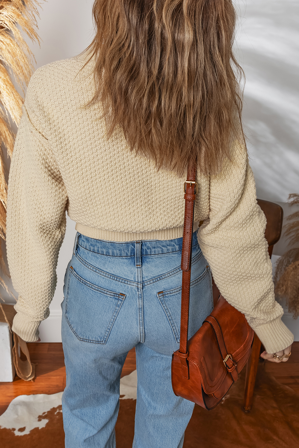Versatile Women's Beige Shift Silhouette Cardigan – Round Neck Cropped Sweater for Everyday Casual Style - Detail View 3 Versatile Women's Beige Shift Silhouette Cardigan – Round Neck Cropped Sweater for Everyday Casual Style - Detail View 3