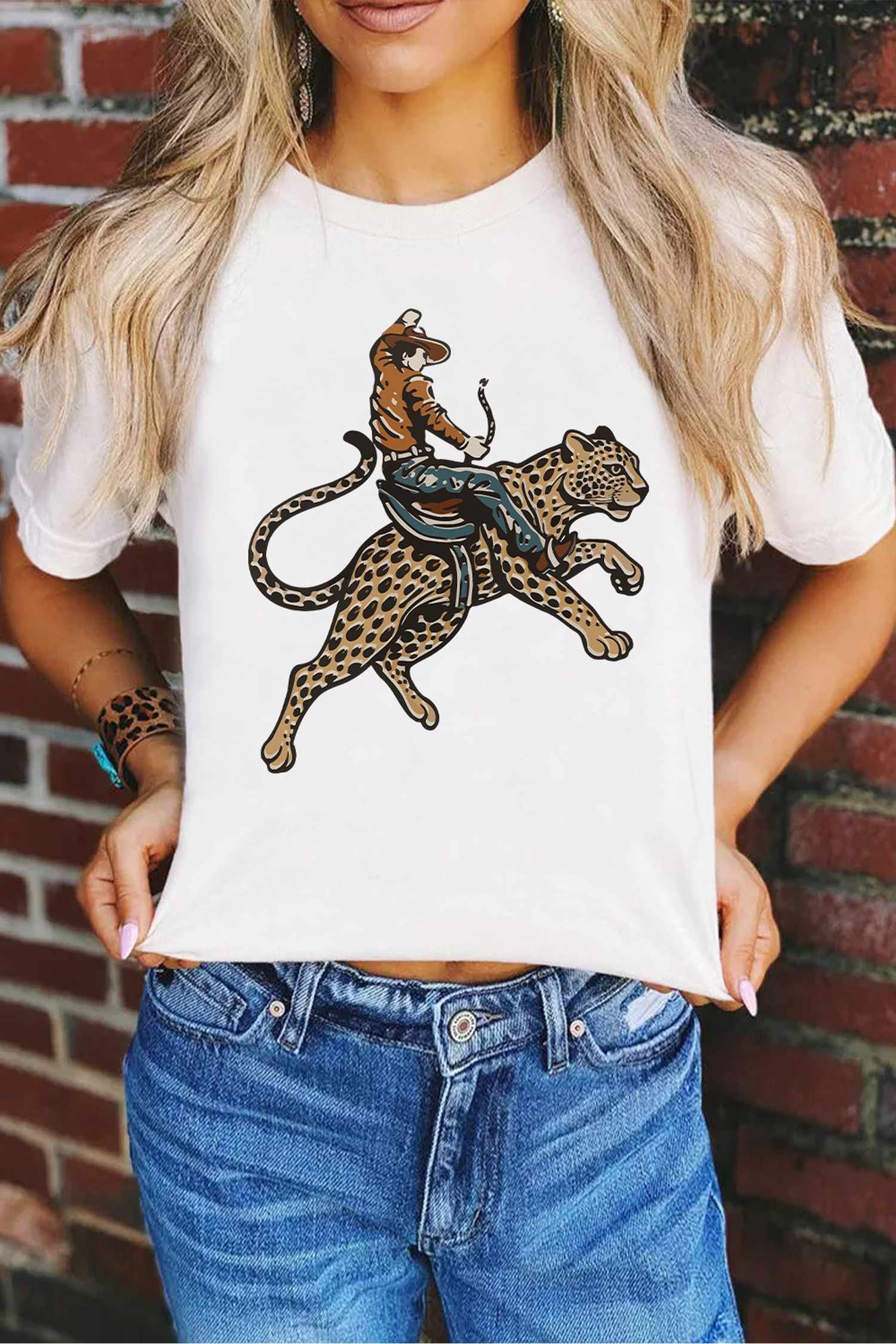 Western Cheetah Print Graphic T-Shirt, Summer Daily Casual - Detail View 2 Western Cheetah Print Graphic T-Shirt, Summer Daily Casual - Detail View 2