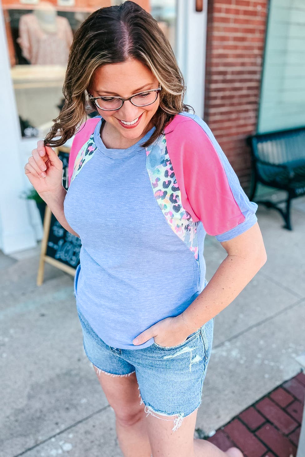 Women's Plus Size T-Shirt, Sky Blue, Leopard Print, Colorblock, Casual Style, Short Sleeve, Round Neck, Comfortable, Breathable Fabric, Daily Wear, Versatile Tops, Summer Fashion, Shift Silhouette, Trendy Design - Detail View 4 Women's Plus Size T-Shirt, Sky Blue, Leopard Print, Colorblock, Casual Style, Short Sleeve, Round Neck, Comfortable, Breathable Fabric, Daily Wear, Versatile Tops, Summer Fashion, Shift Silhouette, Trendy Design - Detail View 4