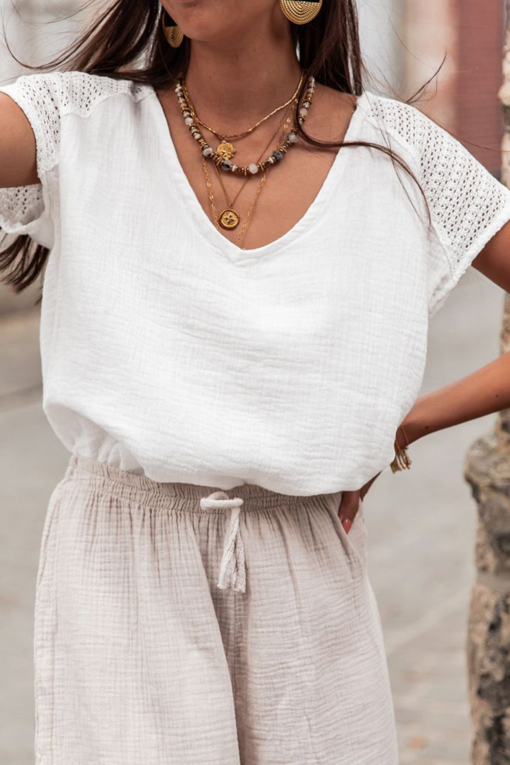 Fashionable Short Sleeve Button Back T-Shirt - Perfect for Summer Outings and Daily Wear - Detail View 3 Fashionable Short Sleeve Button Back T-Shirt - Perfect for Summer Outings and Daily Wear - Detail View 3