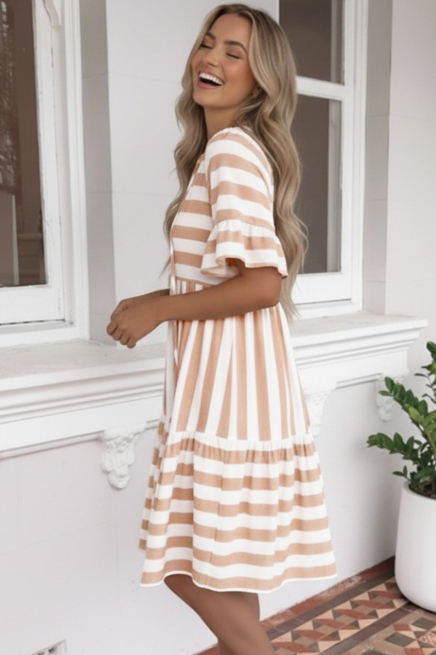 Women's Striped Short Sleeve Summer Dress – V-Neck Tie Front Flared Casual Beach Dress - Detail View 5 Women's Striped Short Sleeve Summer Dress – V-Neck Tie Front Flared Casual Beach Dress - Detail View 5