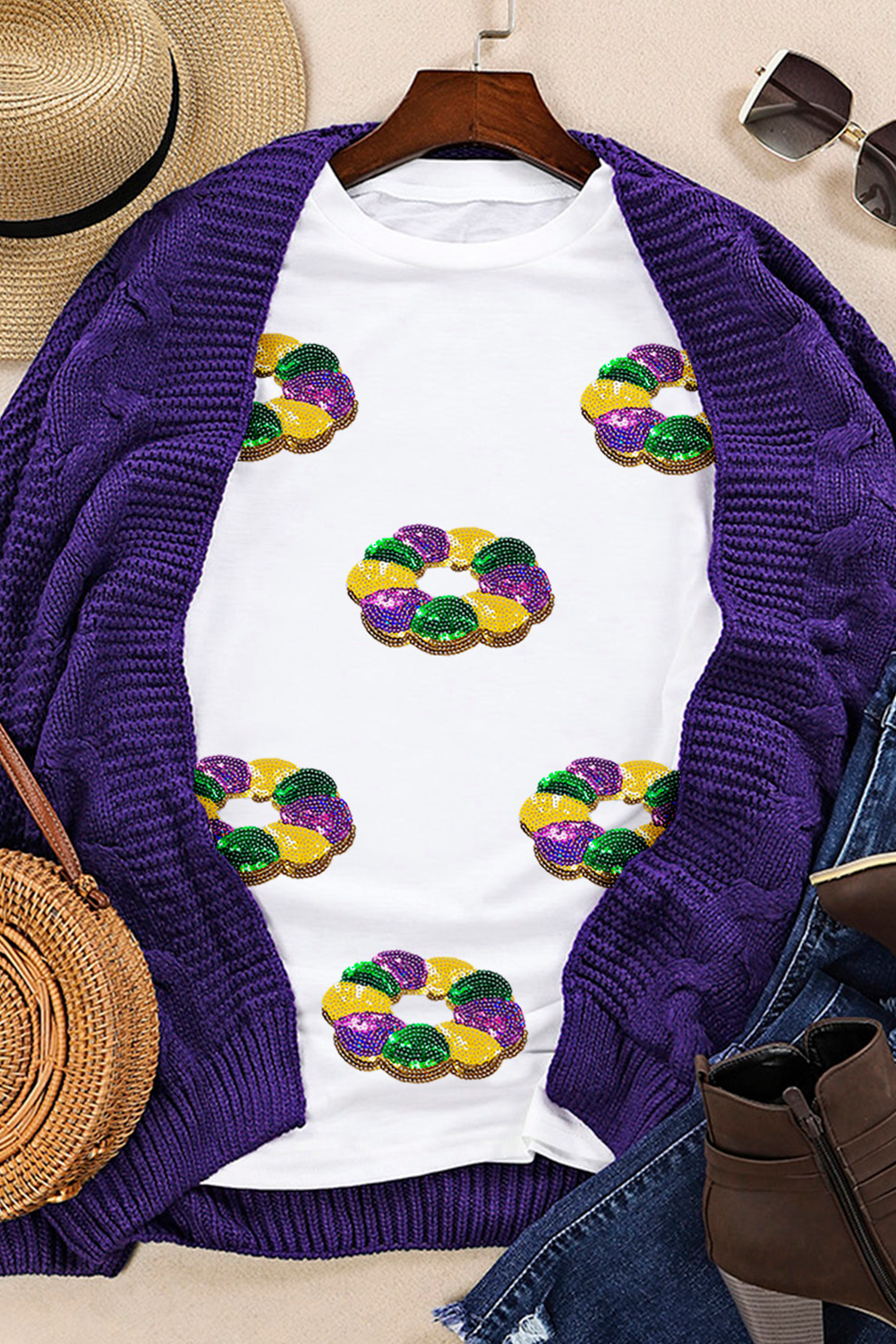 Casual Summer Graphic Tee - Vibrant Abstract Pattern and Short Sleeves - Detail View 3 Casual Summer Graphic Tee - Vibrant Abstract Pattern and Short Sleeves - Detail View 3