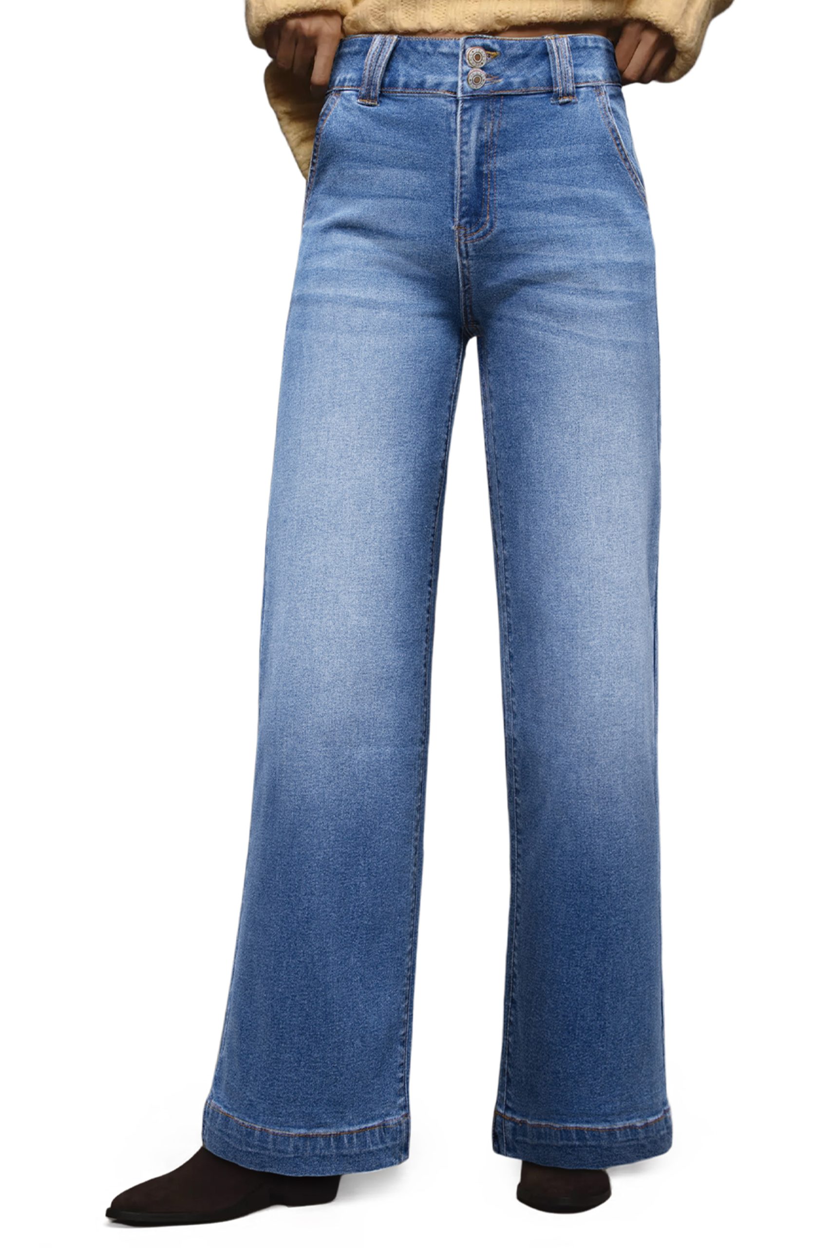 Chic Sky Blue Double Button Jeans for Women – Effortless Style for Any Occasion - Detail View 6 Chic Sky Blue Double Button Jeans for Women – Effortless Style for Any Occasion - Detail View 6