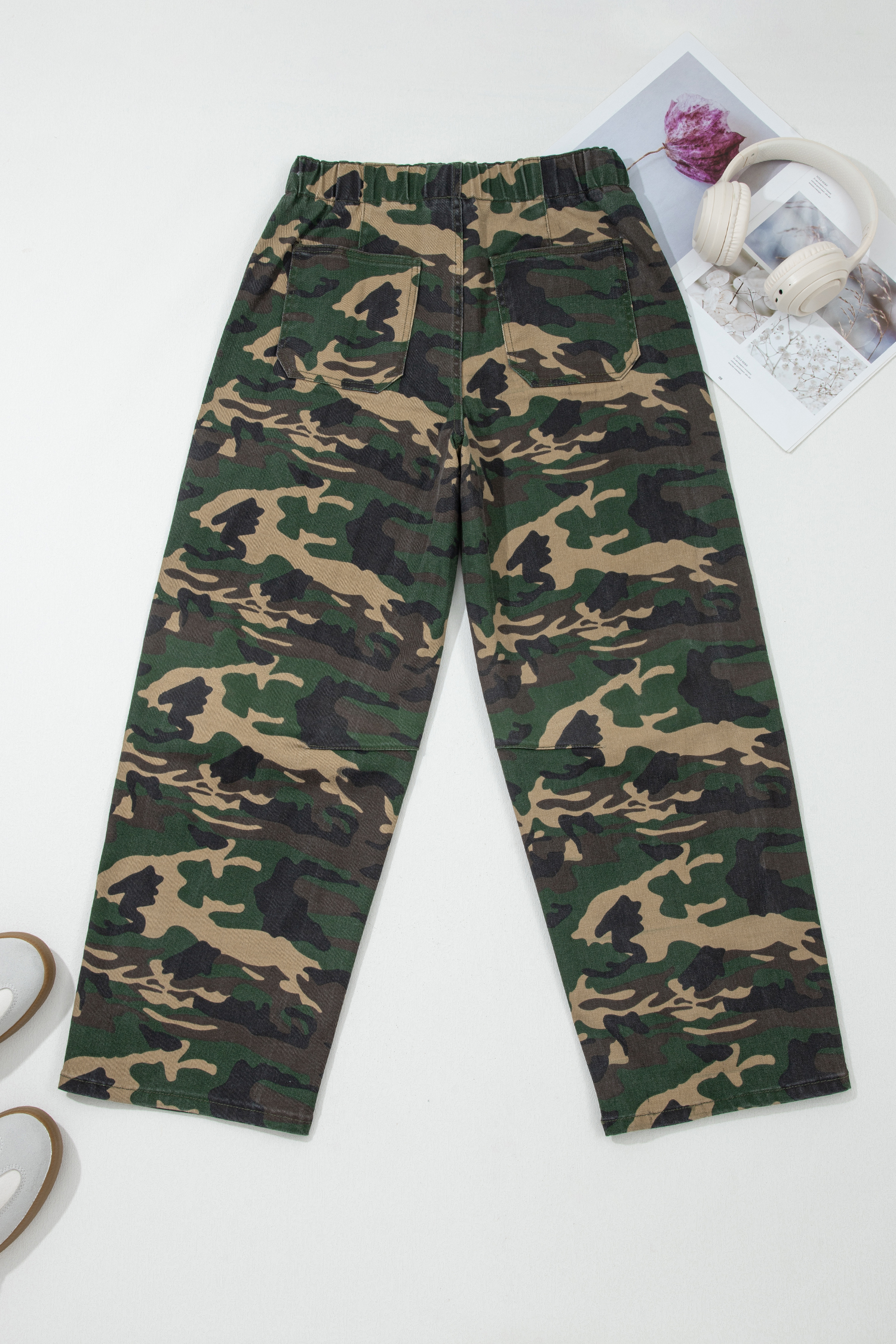 Chic Green Camo Print Wide Leg Jeans for Women – Stylish High Waist Barrel Fit for Autumn Outings - Detail View 8 Chic Green Camo Print Wide Leg Jeans for Women – Stylish High Waist Barrel Fit for Autumn Outings - Detail View 8