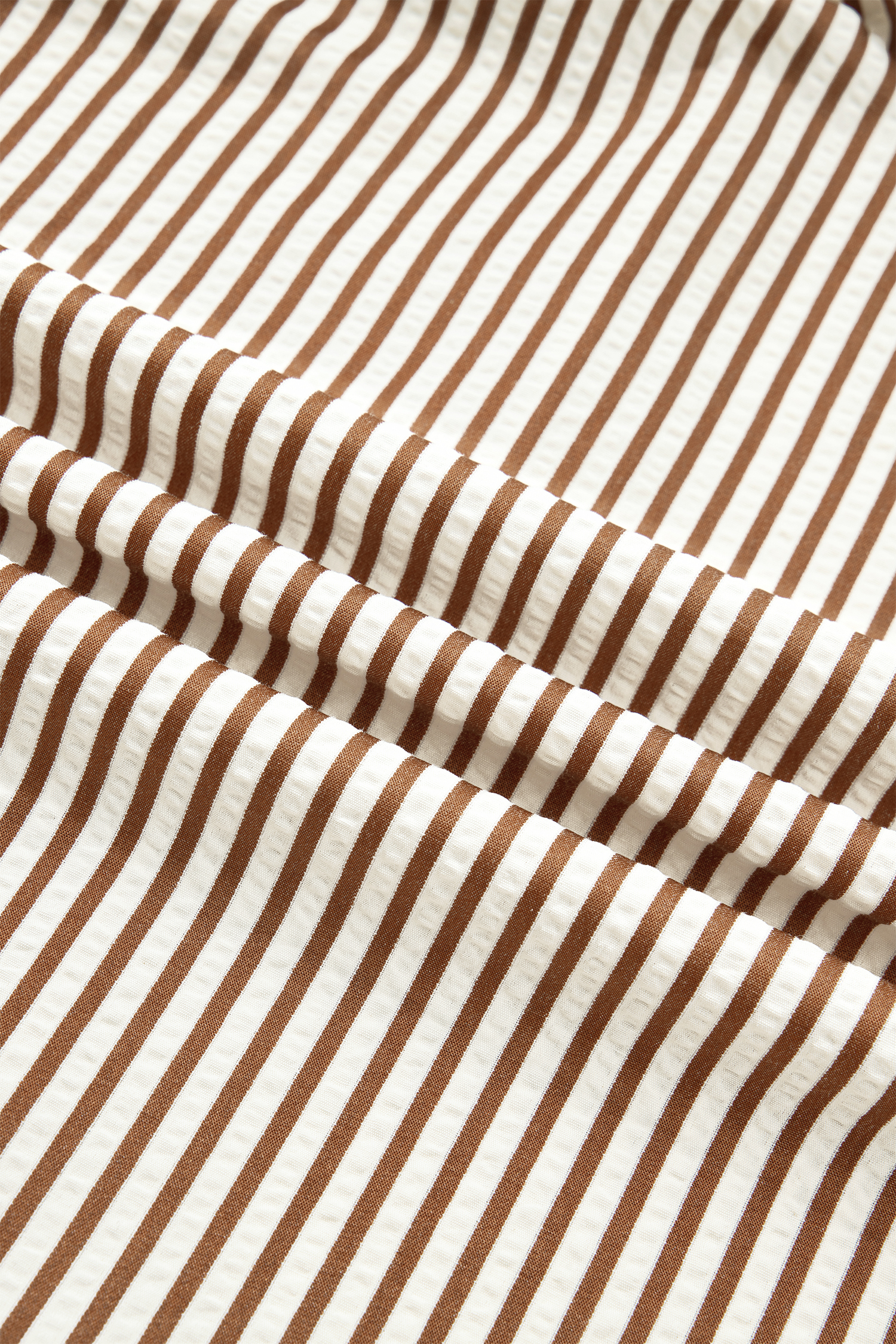 Women's Plus Size Brown Stripe Maxi Dress – Casual V Neck Tiered Flutter Sleeve Shift Dress - Detail View 13 Women's Plus Size Brown Stripe Maxi Dress – Casual V Neck Tiered Flutter Sleeve Shift Dress - Detail View 13