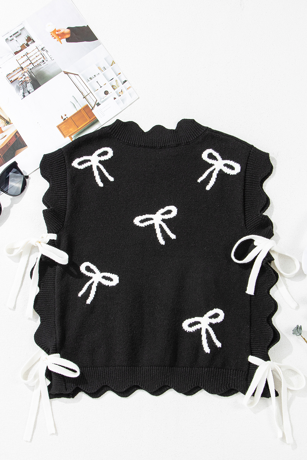 Women's Sweater, Black Bow Print, Side Ties, Scalloped Hem, Short Sleeve, Casual Style, Versatile Top, Daily Wear, Beachwear, Vacation, Date Night, Back to School, Comfortable, Trendy Design - Detail View 8 Women's Sweater, Black Bow Print, Side Ties, Scalloped Hem, Short Sleeve, Casual Style, Versatile Top, Daily Wear, Beachwear, Vacation, Date Night, Back to School, Comfortable, Trendy Design - Detail View 8
