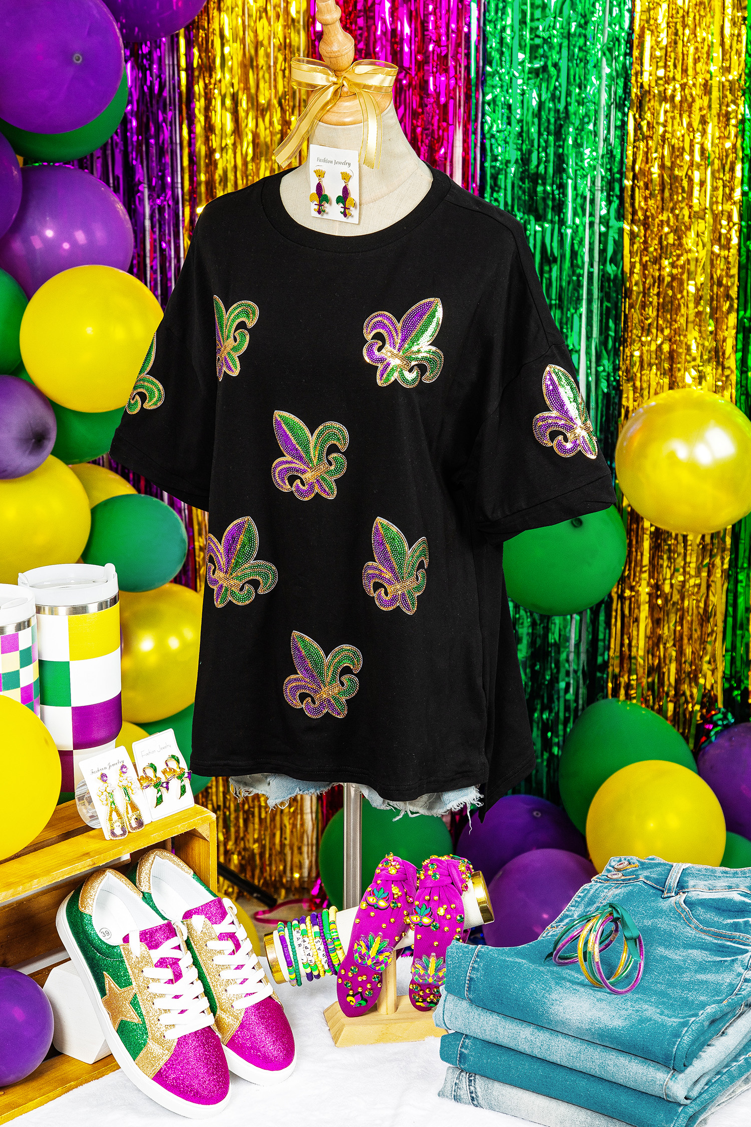 Casual Black Sequin Fleur De Lis T-Shirt for Women – Ideal for Mardi Gras and Daily Wear - Detail View 5 Casual Black Sequin Fleur De Lis T-Shirt for Women – Ideal for Mardi Gras and Daily Wear - Detail View 5