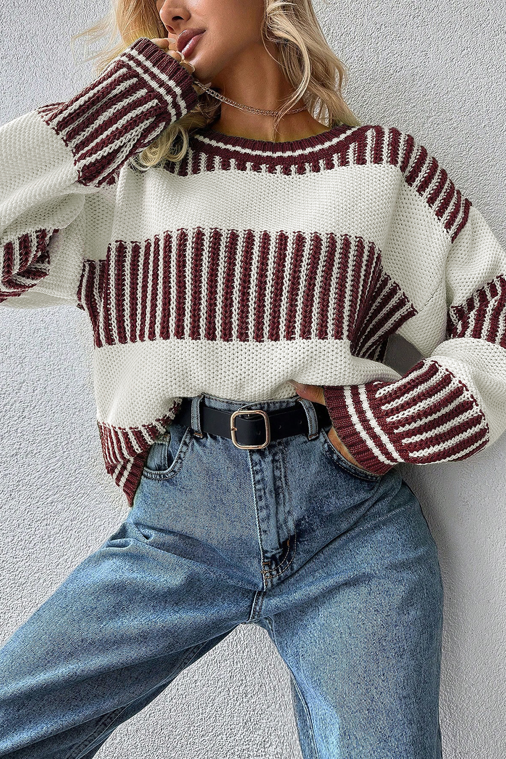 Chic Brown Colorblock Striped Sweater for Women – Perfect for Daily Relaxed Style - Detail View 5 Chic Brown Colorblock Striped Sweater for Women – Perfect for Daily Relaxed Style - Detail View 5
