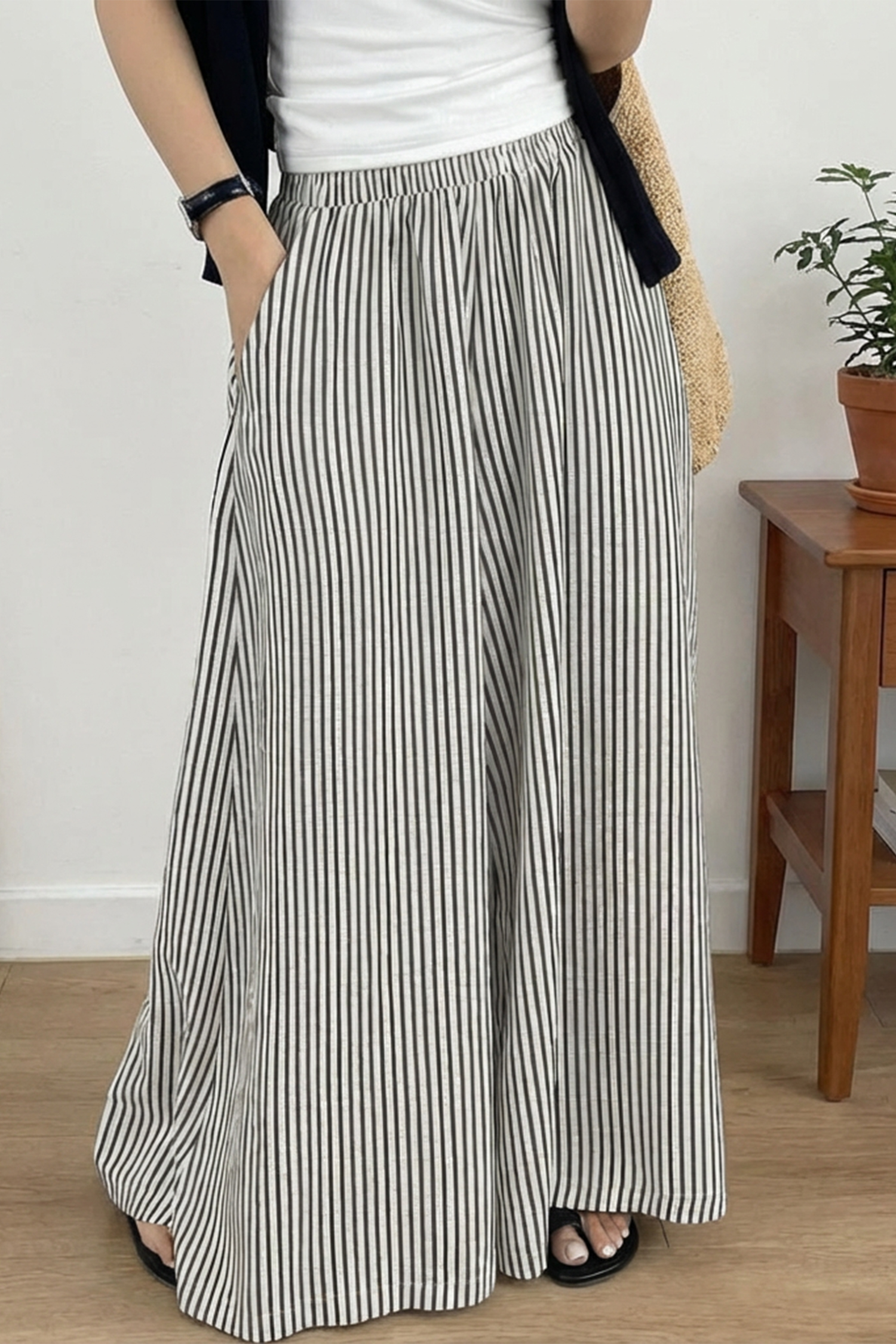 Striped Wide Leg Pants for Women – High Waist Flowy Palazzo Trousers, Casual Vacation Style - Detail View 2 Striped Wide Leg Pants for Women – High Waist Flowy Palazzo Trousers, Casual Vacation Style - Detail View 2