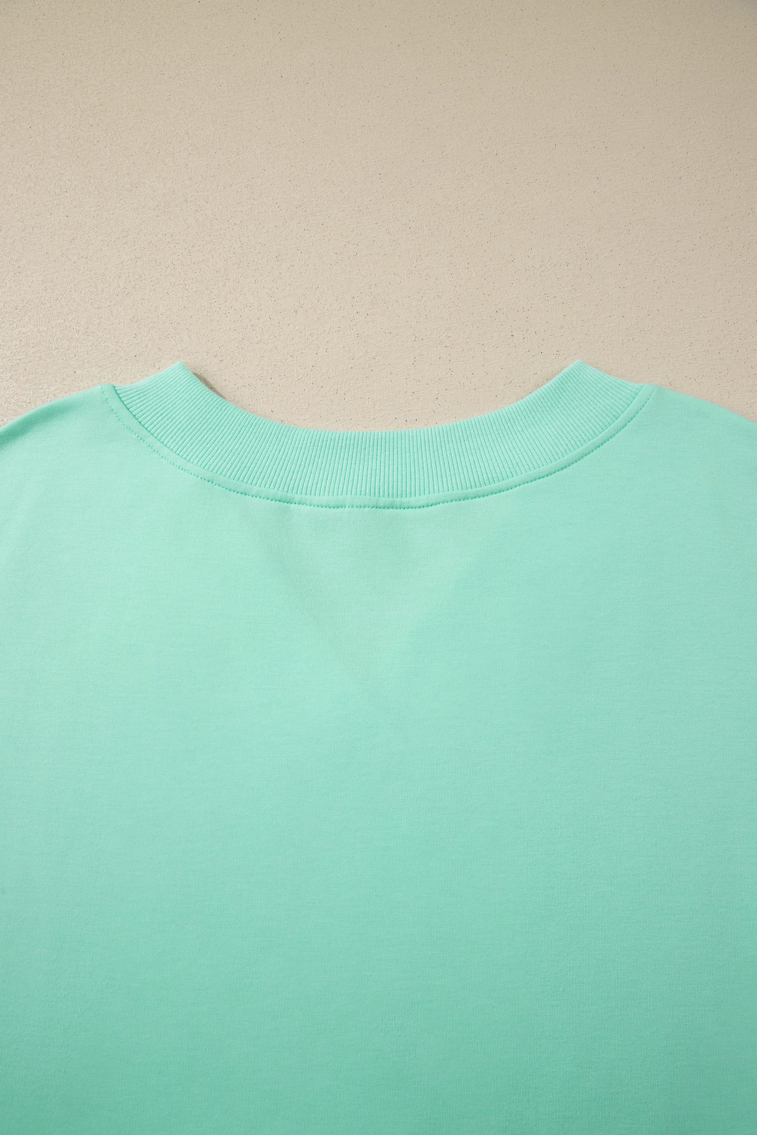 Women's Mint Green Two-Piece Lounge Set – V-Neck Short Sleeve Tee and High Waist Pants - Detail View 13 Women's Mint Green Two-Piece Lounge Set – V-Neck Short Sleeve Tee and High Waist Pants - Detail View 13
