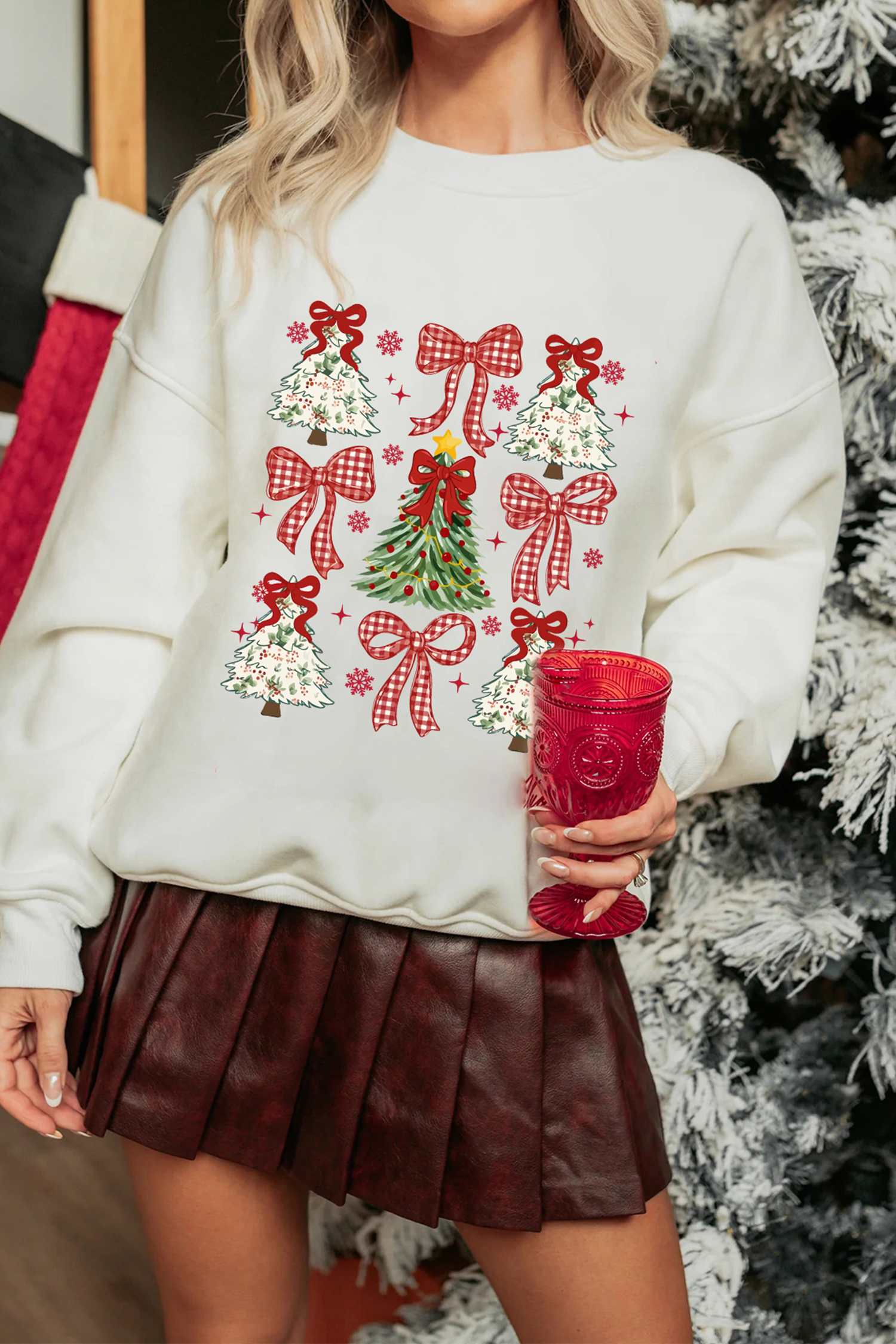 Festive White Bow Detail Sweatshirt for Women – Holiday Casual Style - Detail View 3 Festive White Bow Detail Sweatshirt for Women – Holiday Casual Style - Detail View 3