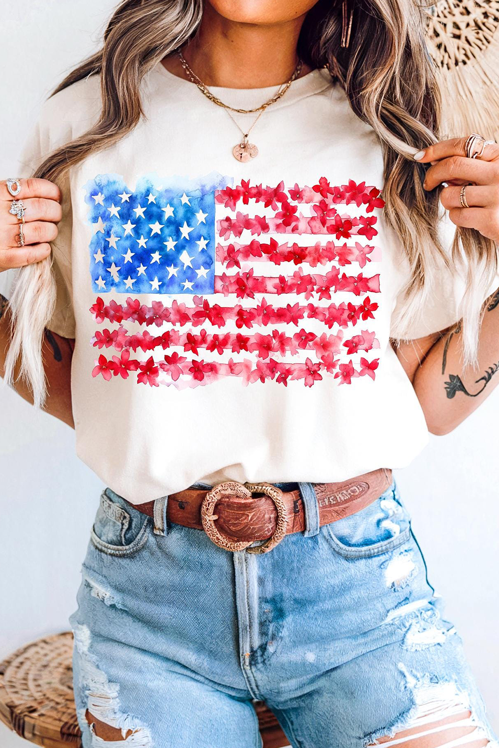 Casual Short Sleeve Round Neck Tee - Stylish USA Flag Design for Summer - Detail View 2 Casual Short Sleeve Round Neck Tee - Stylish USA Flag Design for Summer - Detail View 2