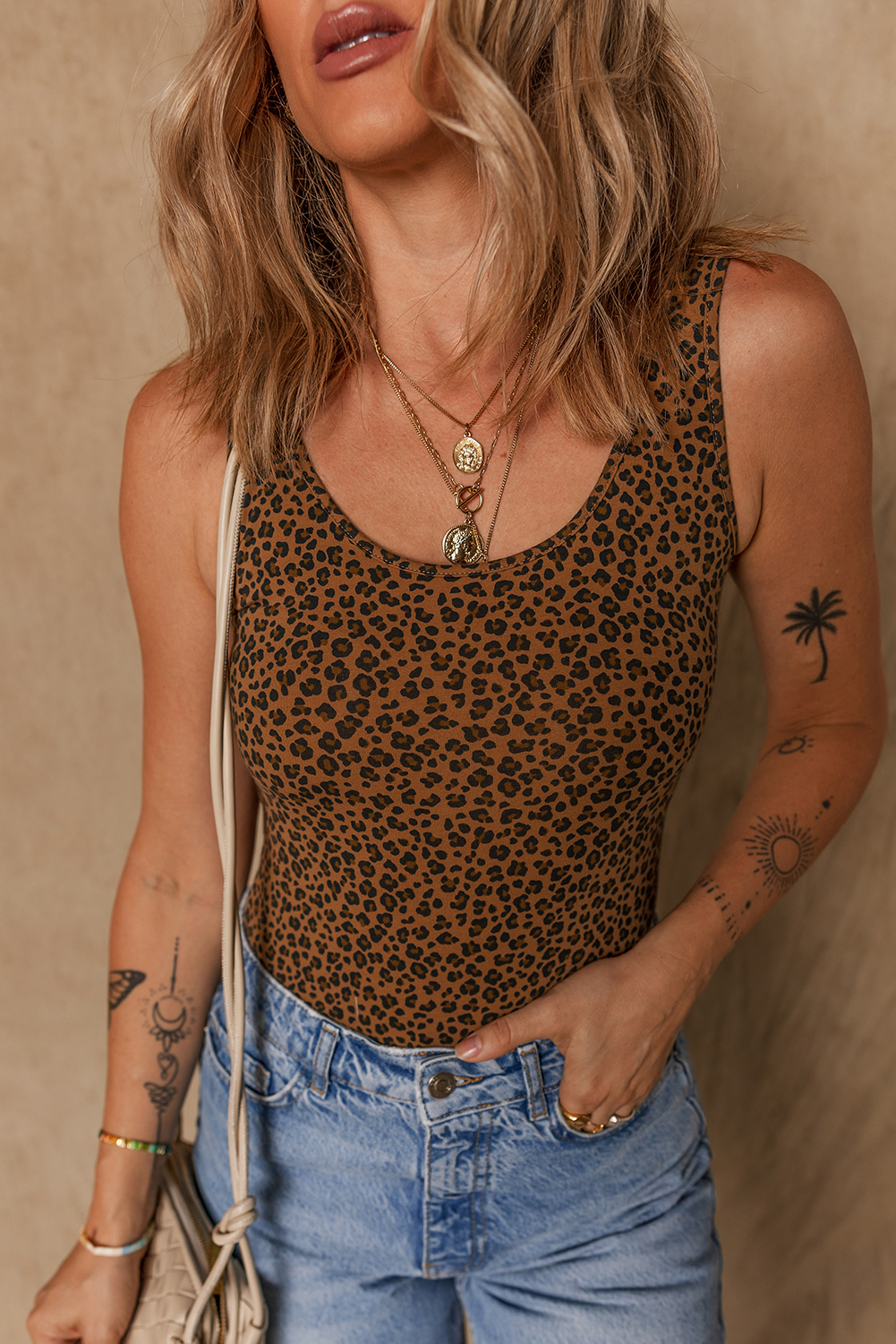 Women's Bodysuit, Brown Leopard Print, Sleeveless, Scoop Neck, Casual Style, Summer Fashion, High Elasticity, Comfortable Fit, Daily Wear, Trendy, Sheath Silhouette, Natural Waistline - Detail View 4 Women's Bodysuit, Brown Leopard Print, Sleeveless, Scoop Neck, Casual Style, Summer Fashion, High Elasticity, Comfortable Fit, Daily Wear, Trendy, Sheath Silhouette, Natural Waistline - Detail View 4