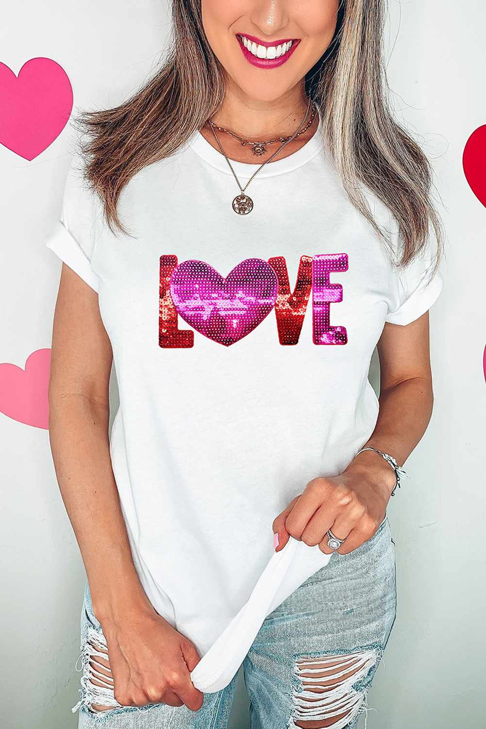 Women's T-Shirt, White Graphic Tee, Heart Pattern, LOVE Patch, Valentine's Day, Casual Style, Comfortable Fit, Short Sleeve, Crew Neck, Versatile Top, Summer Fashion, Daily Wear, Letter Print, Elegant Design - Detail View 4 Women's T-Shirt, White Graphic Tee, Heart Pattern, LOVE Patch, Valentine's Day, Casual Style, Comfortable Fit, Short Sleeve, Crew Neck, Versatile Top, Summer Fashion, Daily Wear, Letter Print, Elegant Design - Detail View 4