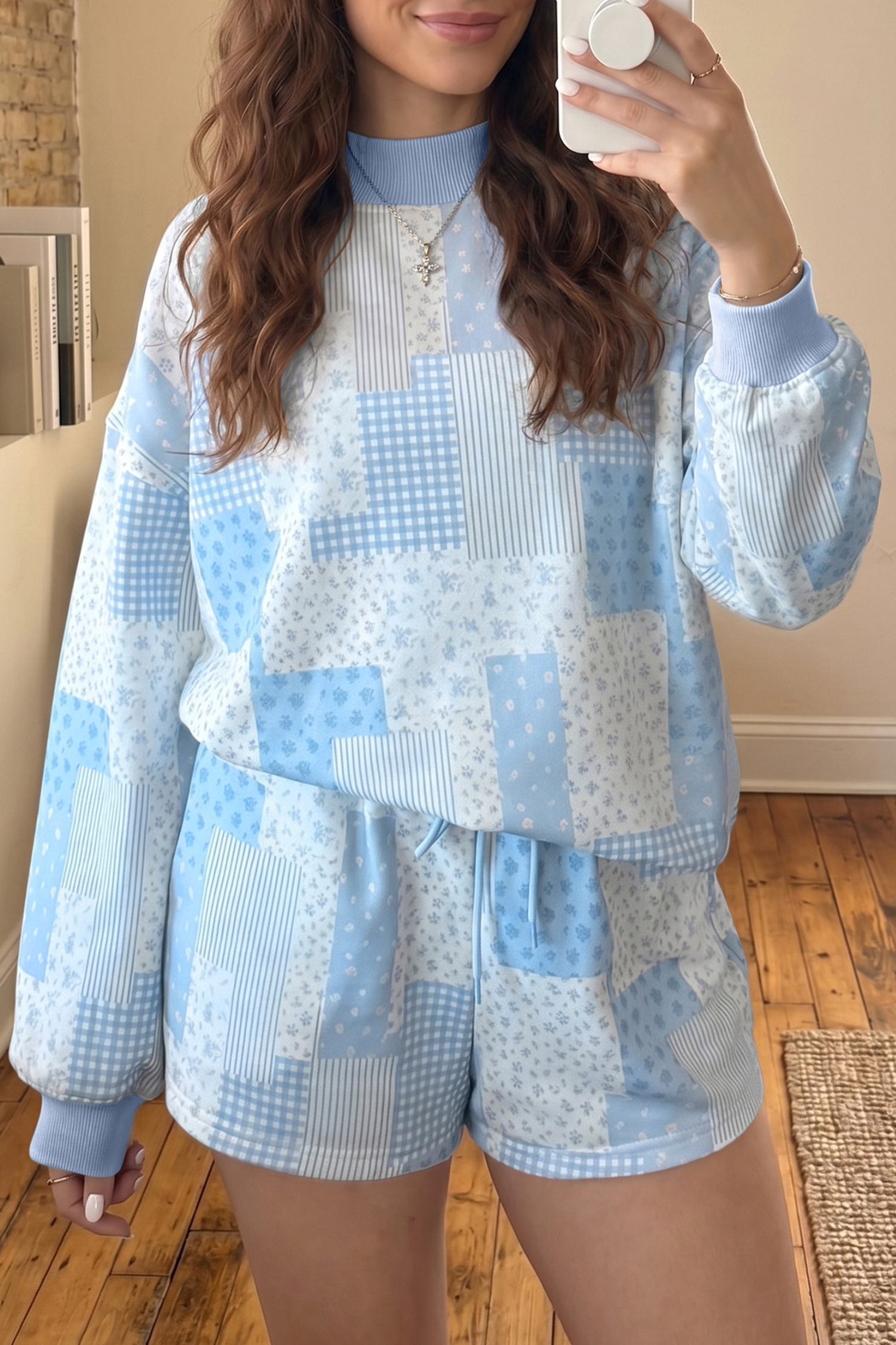 Sky Blue Floral Lounge Set, Women's Casual Long Sleeve Shorts - Detail View 8 Sky Blue Floral Lounge Set, Women's Casual Long Sleeve Shorts - Detail View 8